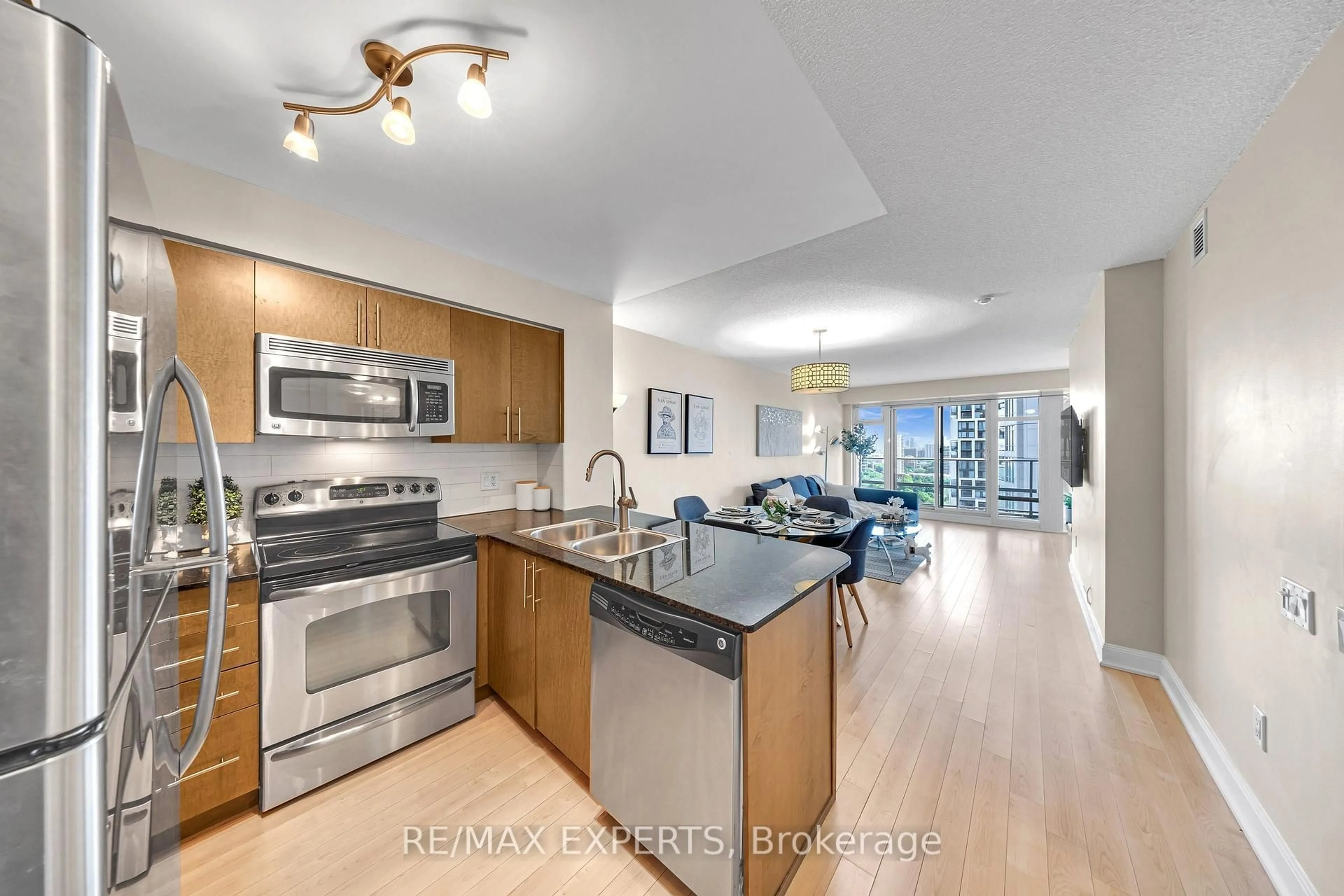 Open concept kitchen, unknown for 2191 Yonge St #2304, Toronto Ontario M4S 3H8