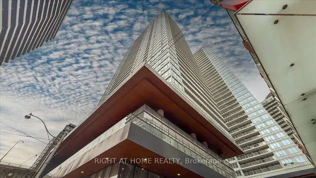 19 Bathurst St #3011, Toronto 2