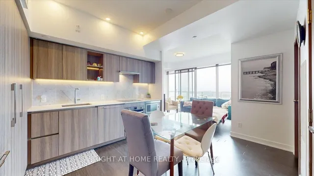 19 Bathurst St #3011, Toronto 5