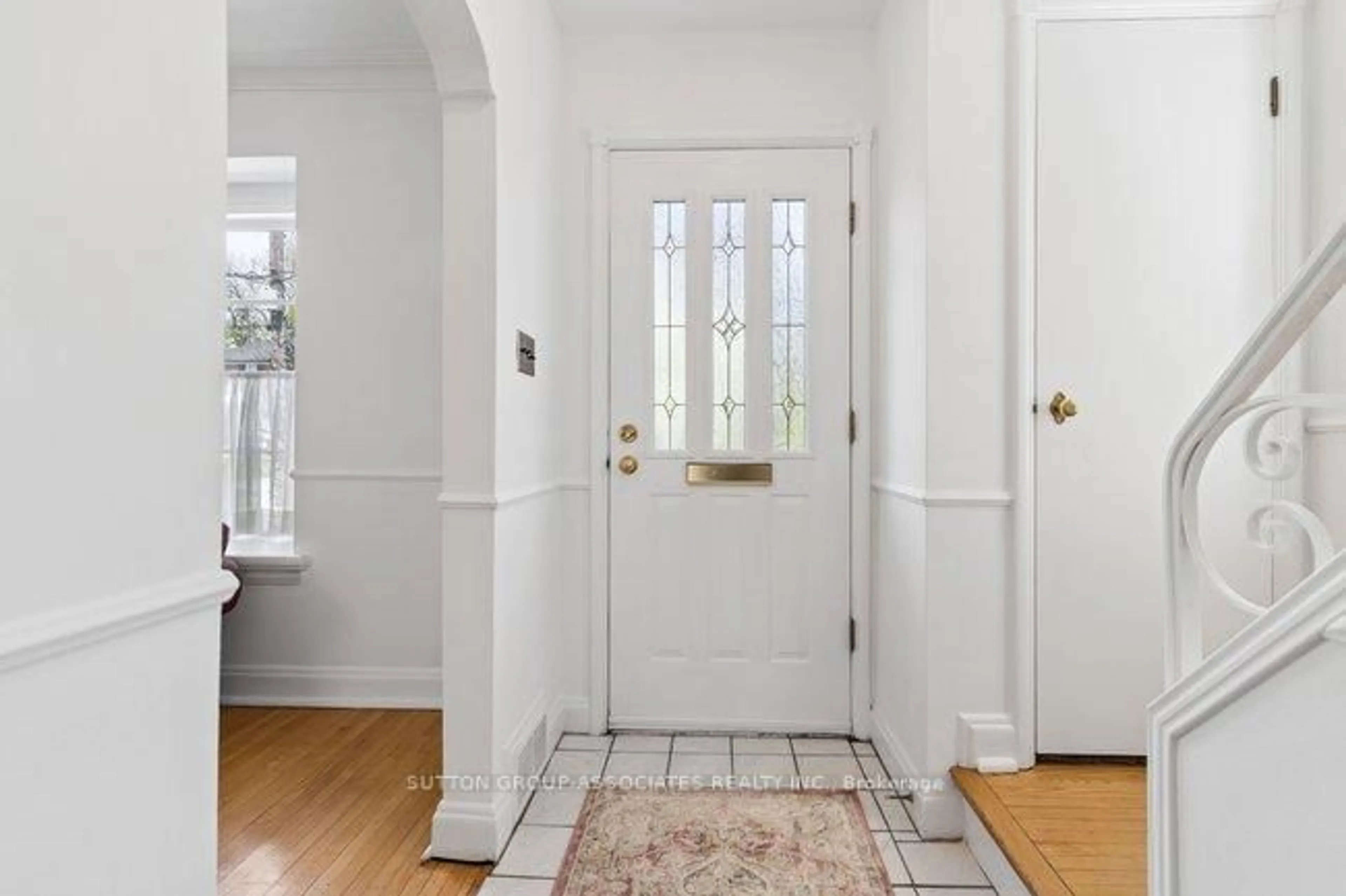 Indoor entryway for 5 Delhi Ave, Toronto Ontario M5M 3B5