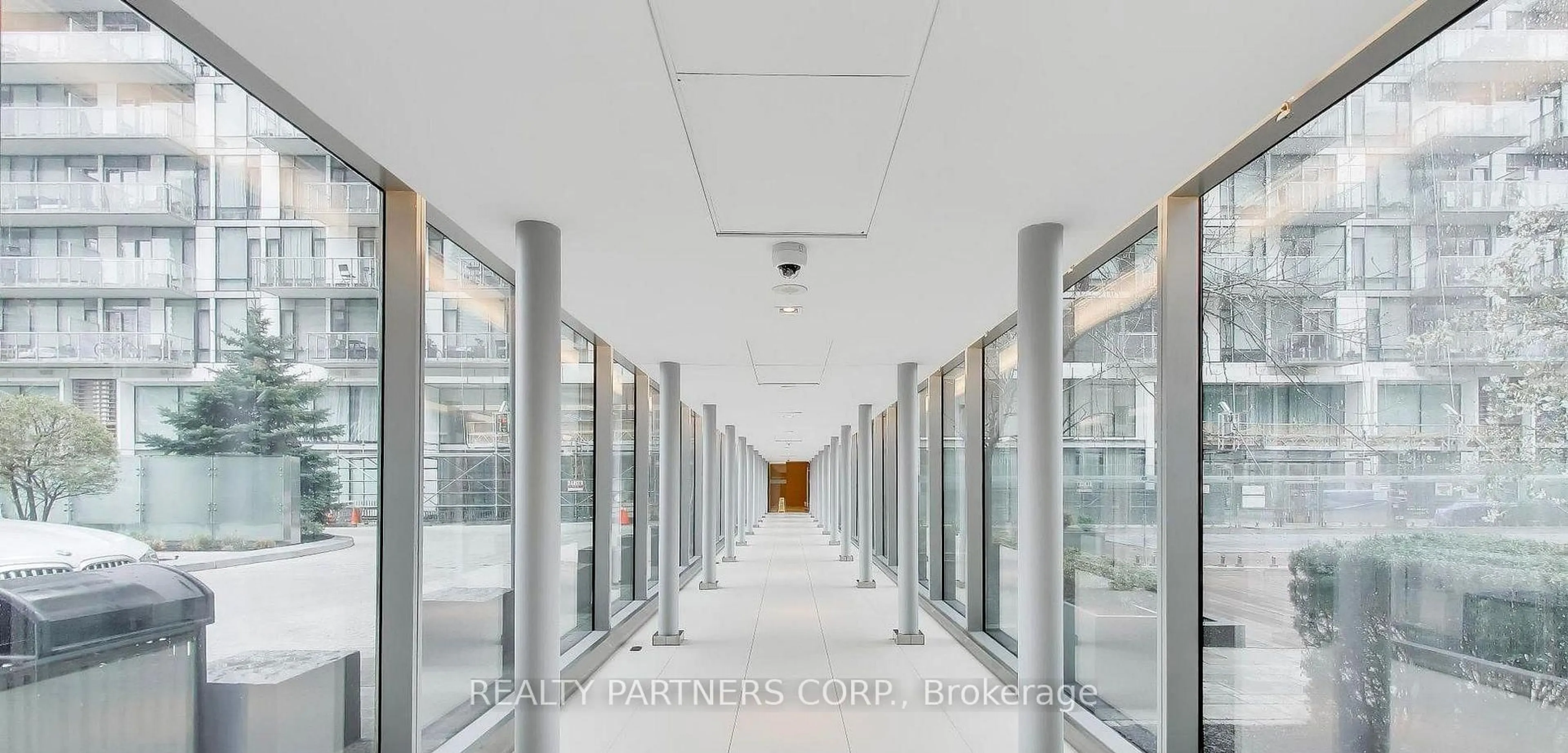 Indoor foyer for 39 Queens Quay #426, Toronto Ontario M5E 0A5
