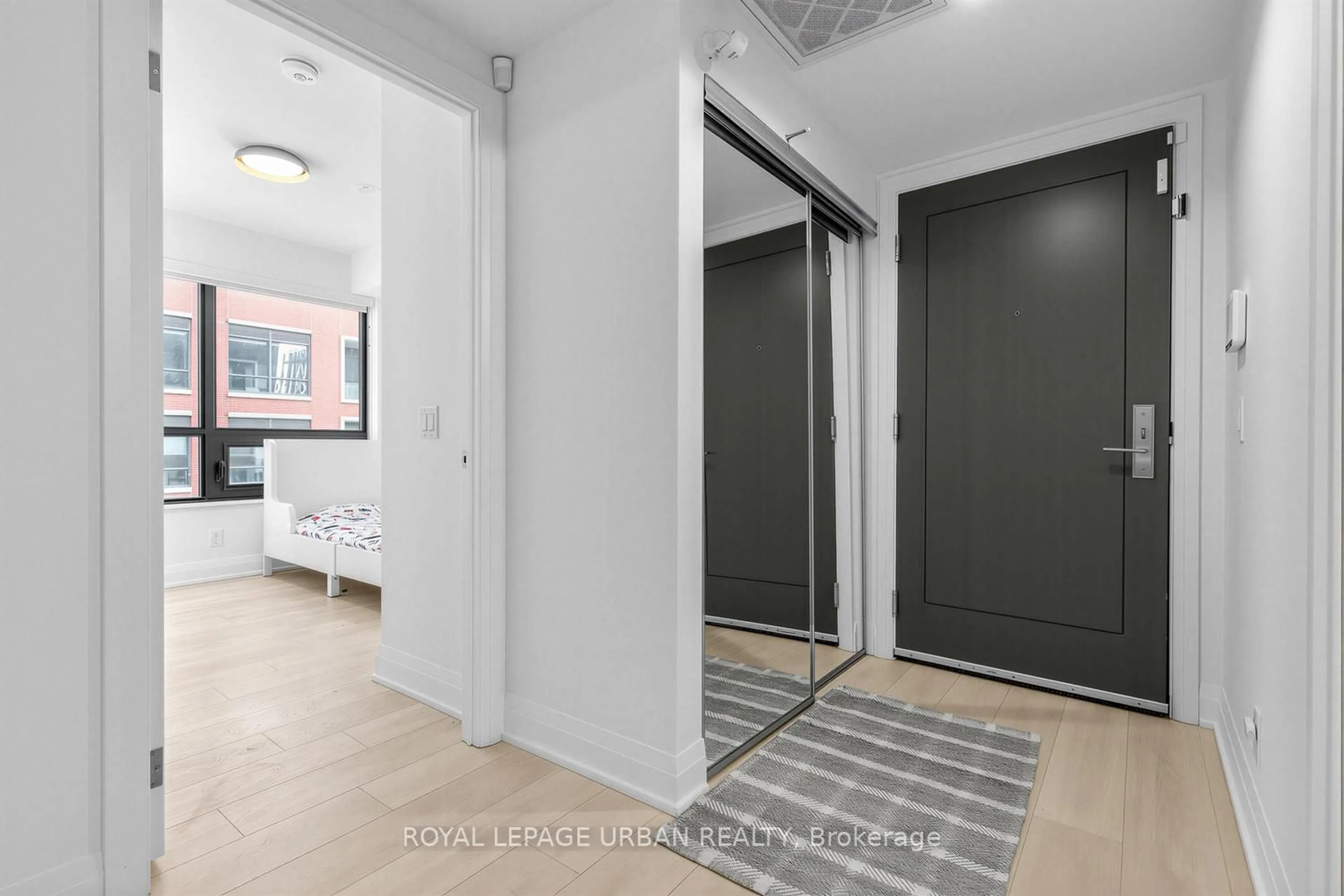 Indoor entryway for 33 Frederick Todd Way #505, Toronto Ontario M1S 2K2