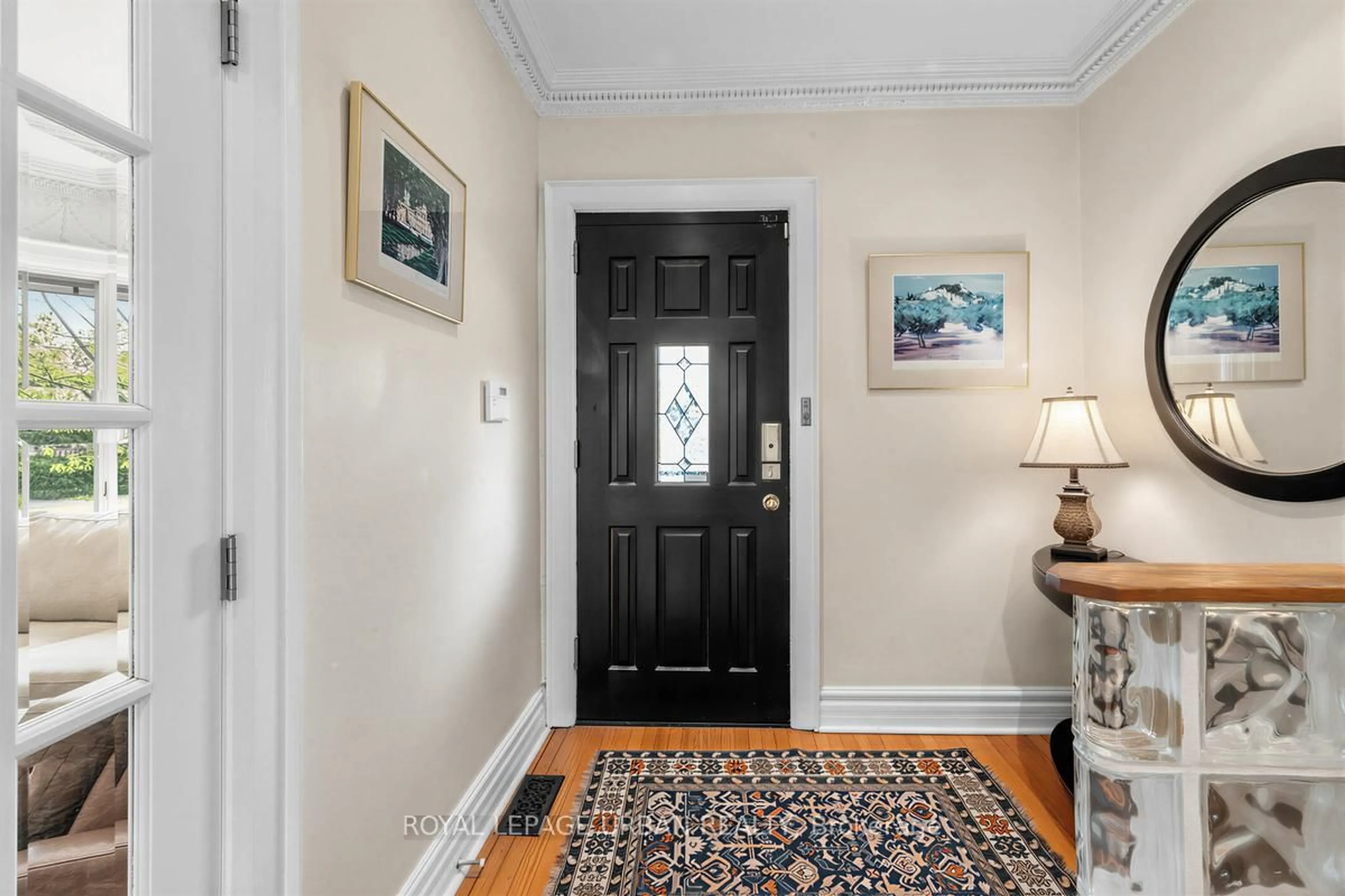 Indoor entryway for 44 Austin Terr, Toronto Ontario M5R 1Y6