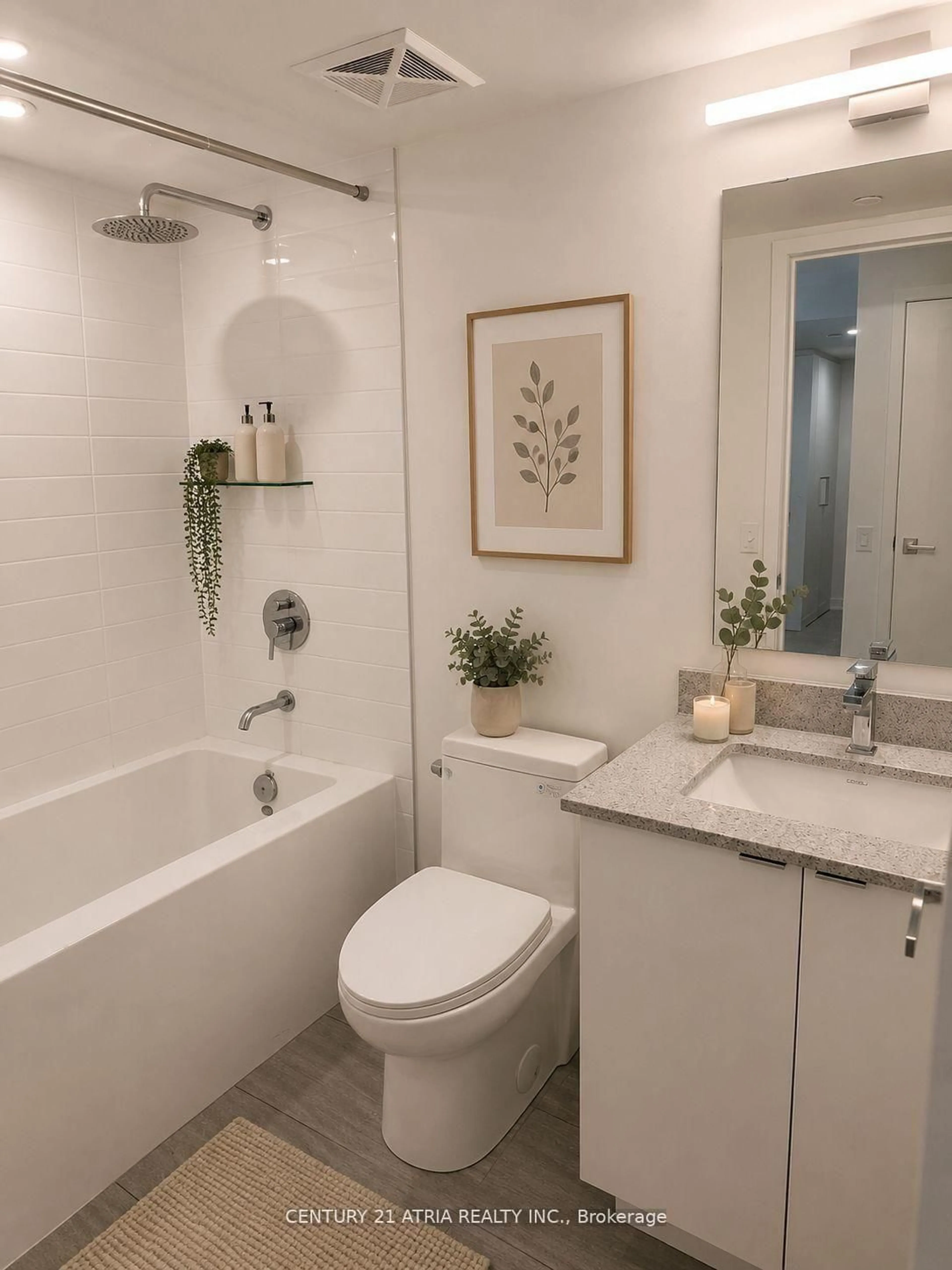 Standard bathroom, ceramic/tile floor for 500 Wilson Ave #519, Toronto Ontario L5A 1W4