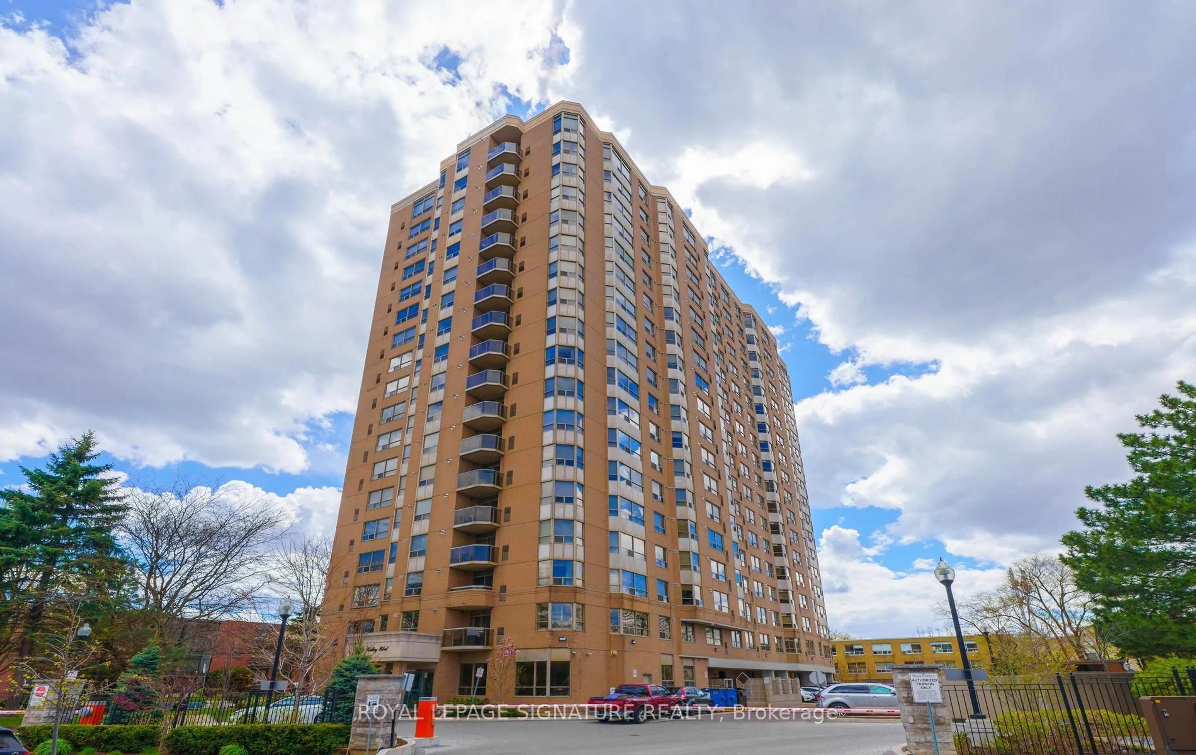 Unknown for 265 Ridley Blvd #508, Toronto Ontario M5M 4N8
