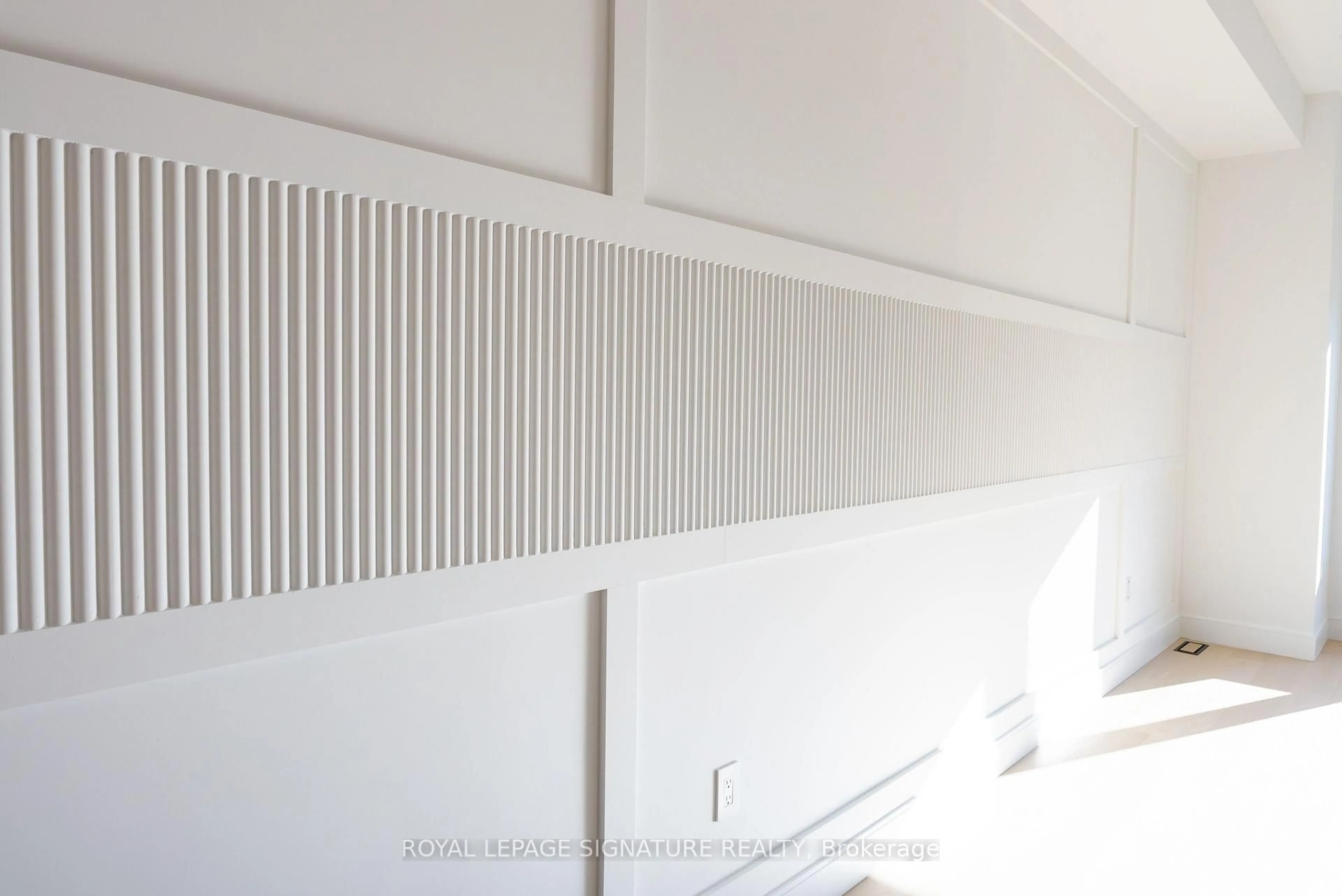 A pic of a room for 90 Johnston Ave, Toronto Ontario M2N 1H2