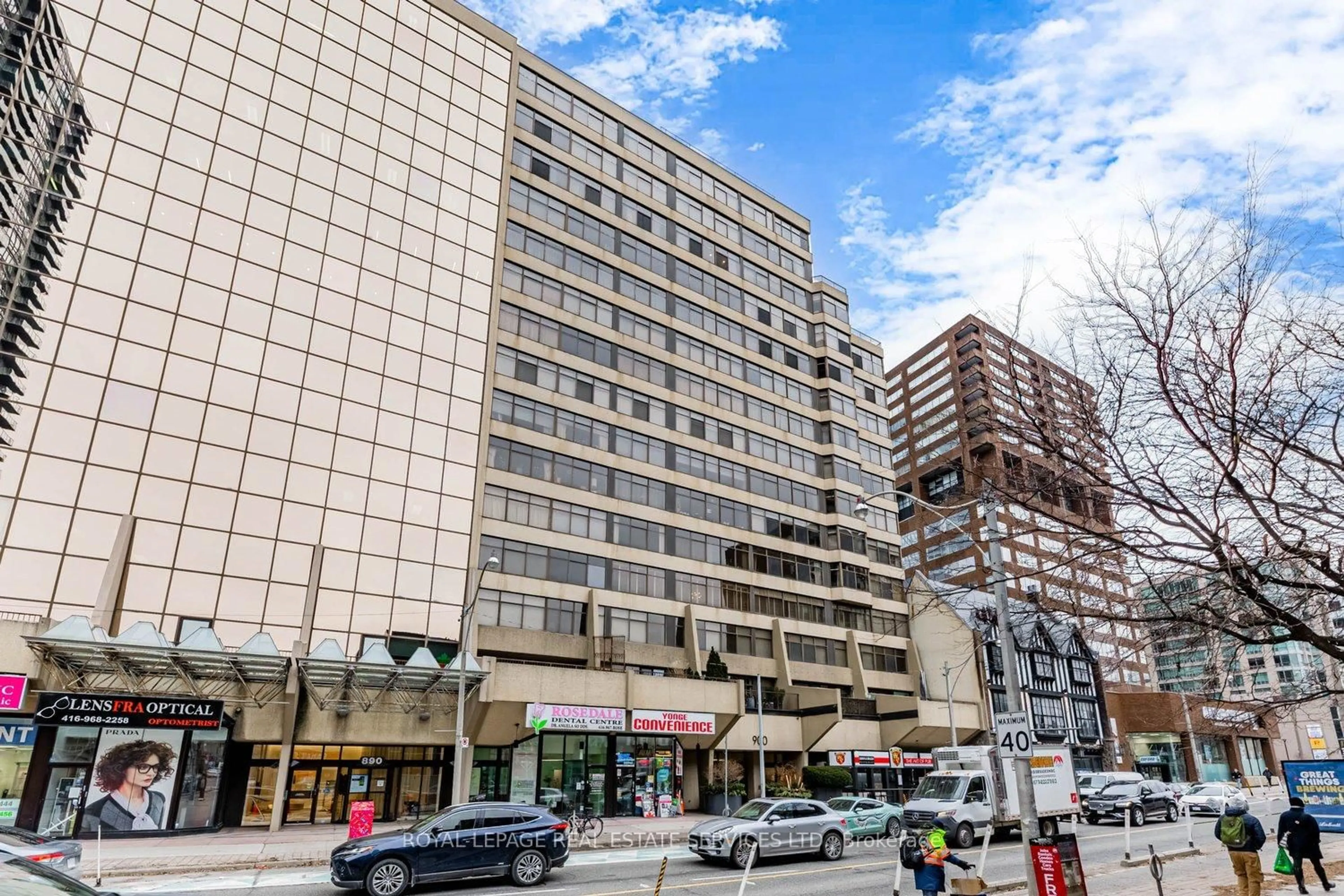 Unknown for 900 Yonge St #403, Toronto Ontario M4W 3P5