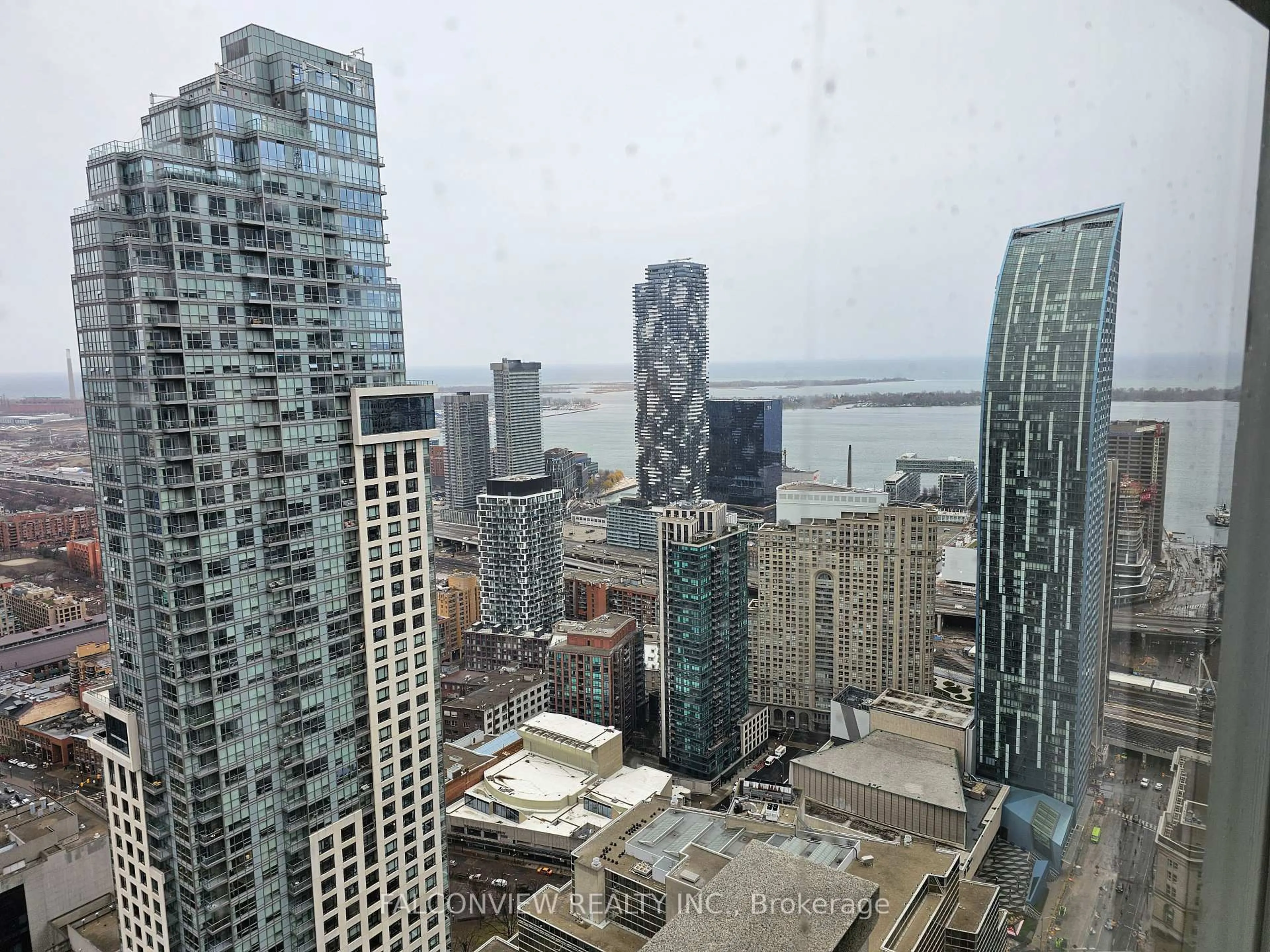 Unknown for 1 King St #4606, Toronto Ontario M5H 1A1