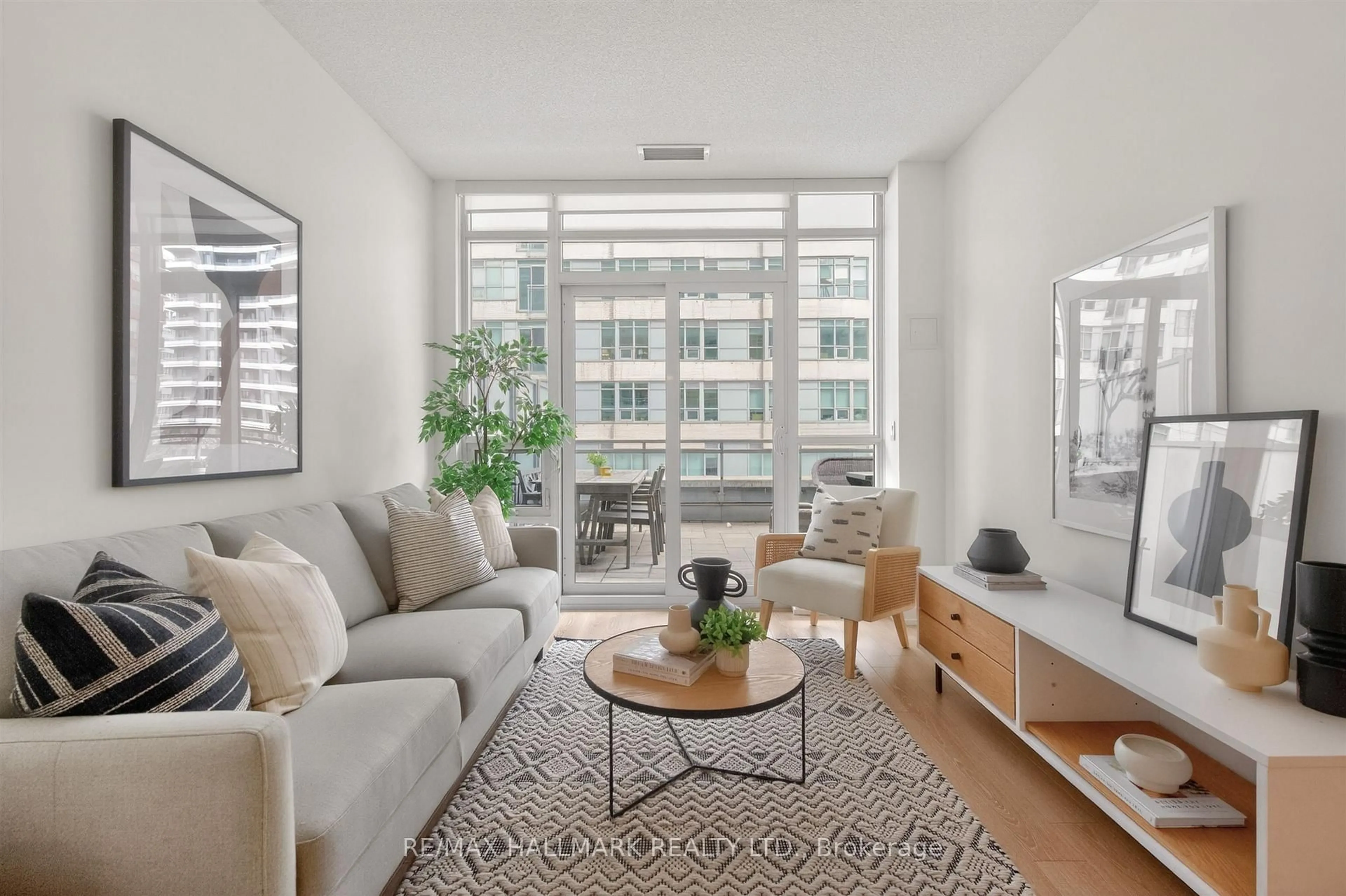 Living room with furniture, unknown for 89 Dunfield Ave #408, Toronto Ontario M4S 0A4