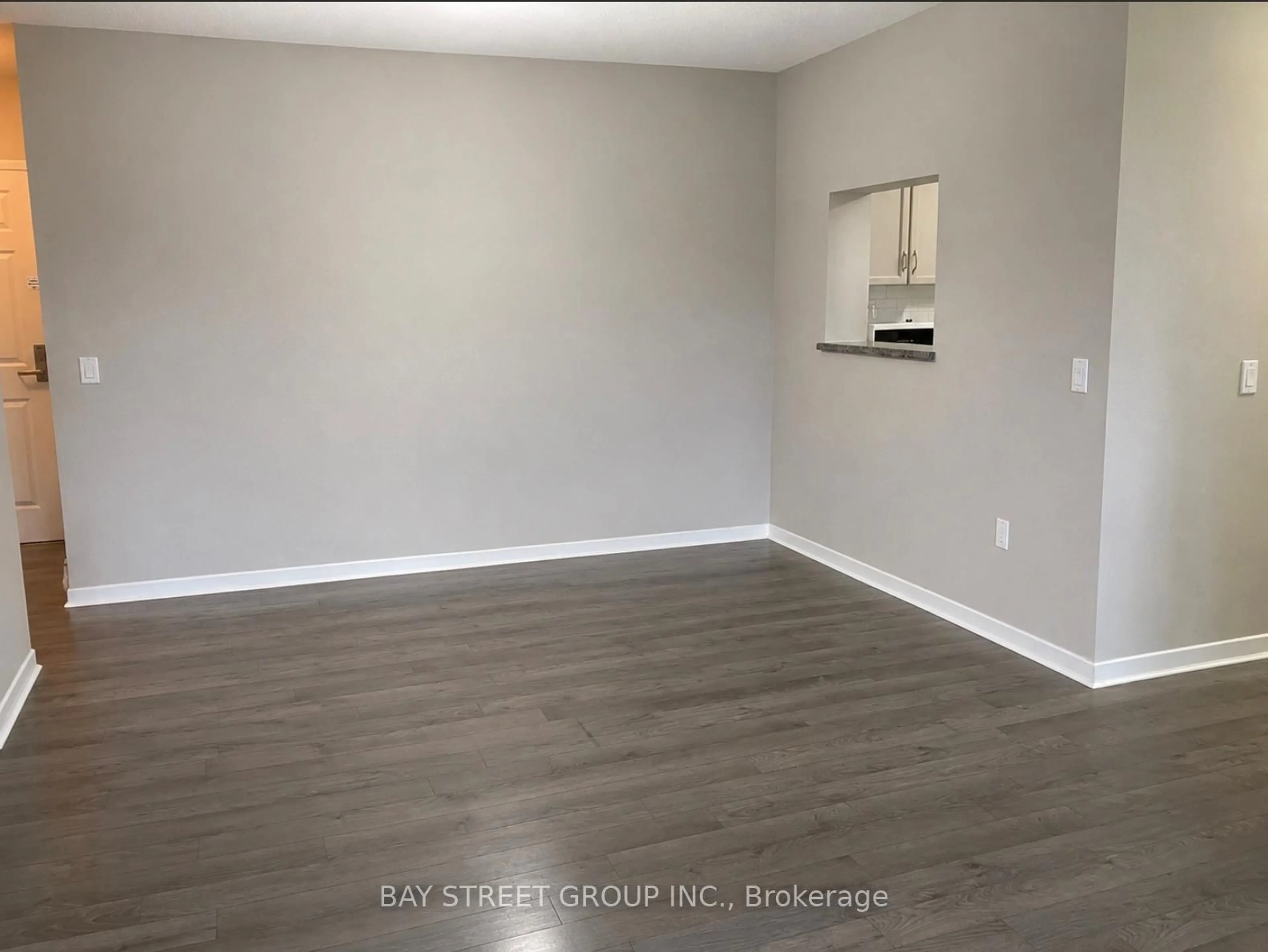 A pic of a room for 284 Bloor St #902, Toronto Ontario M5S 3B8