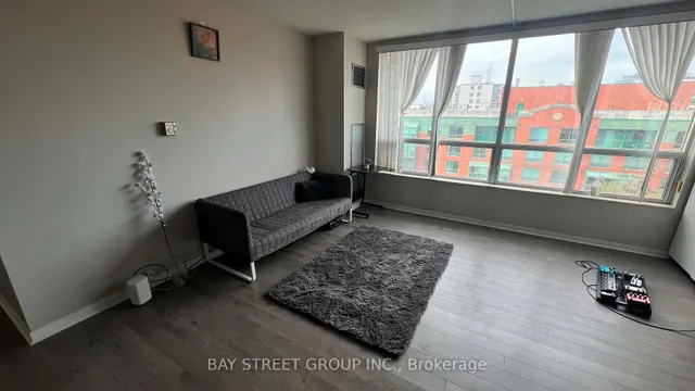 284 Bloor St #902, Toronto 5