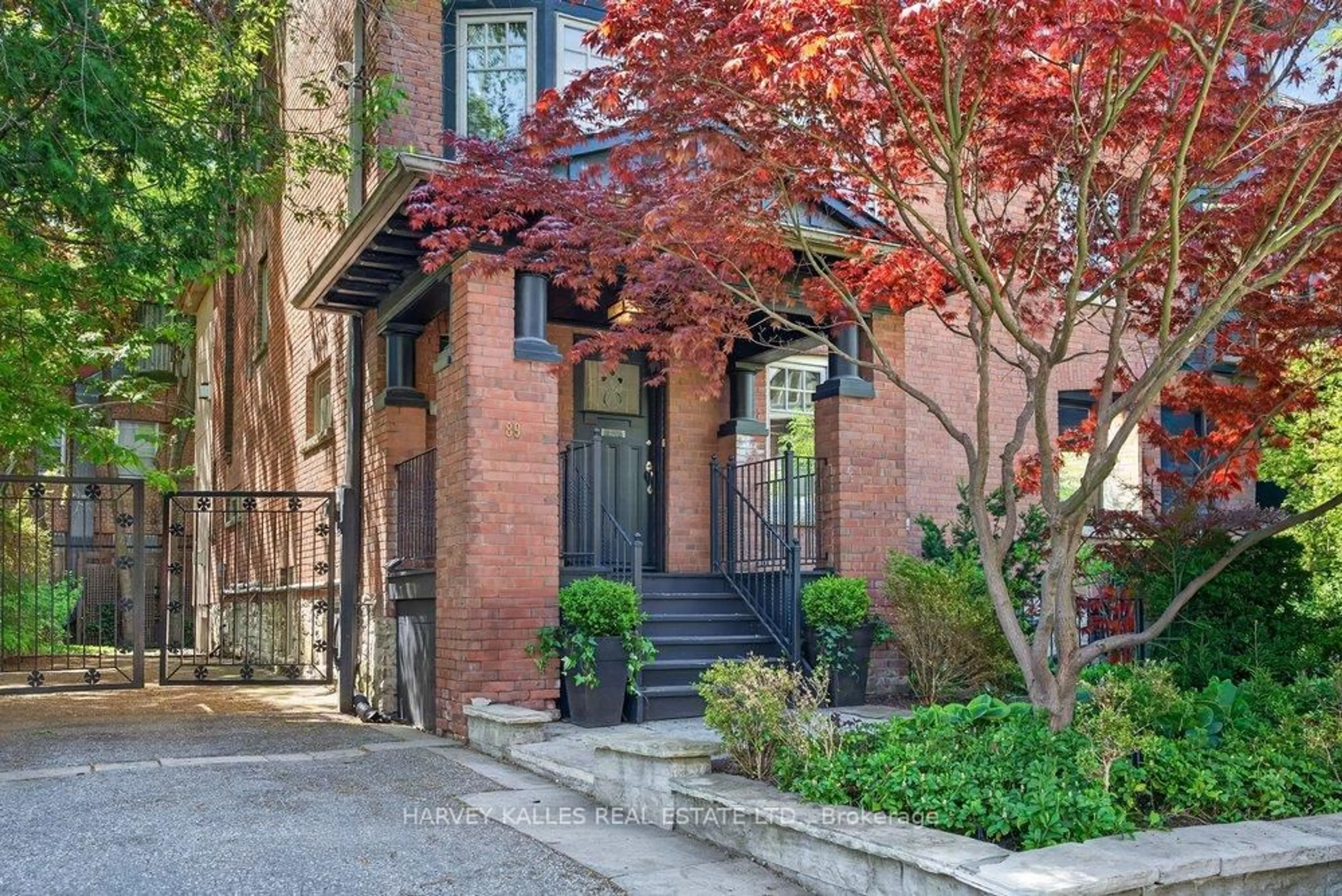 Home with brick exterior material, street for 89 Bernard Ave, Toronto Ontario M5R 1R8