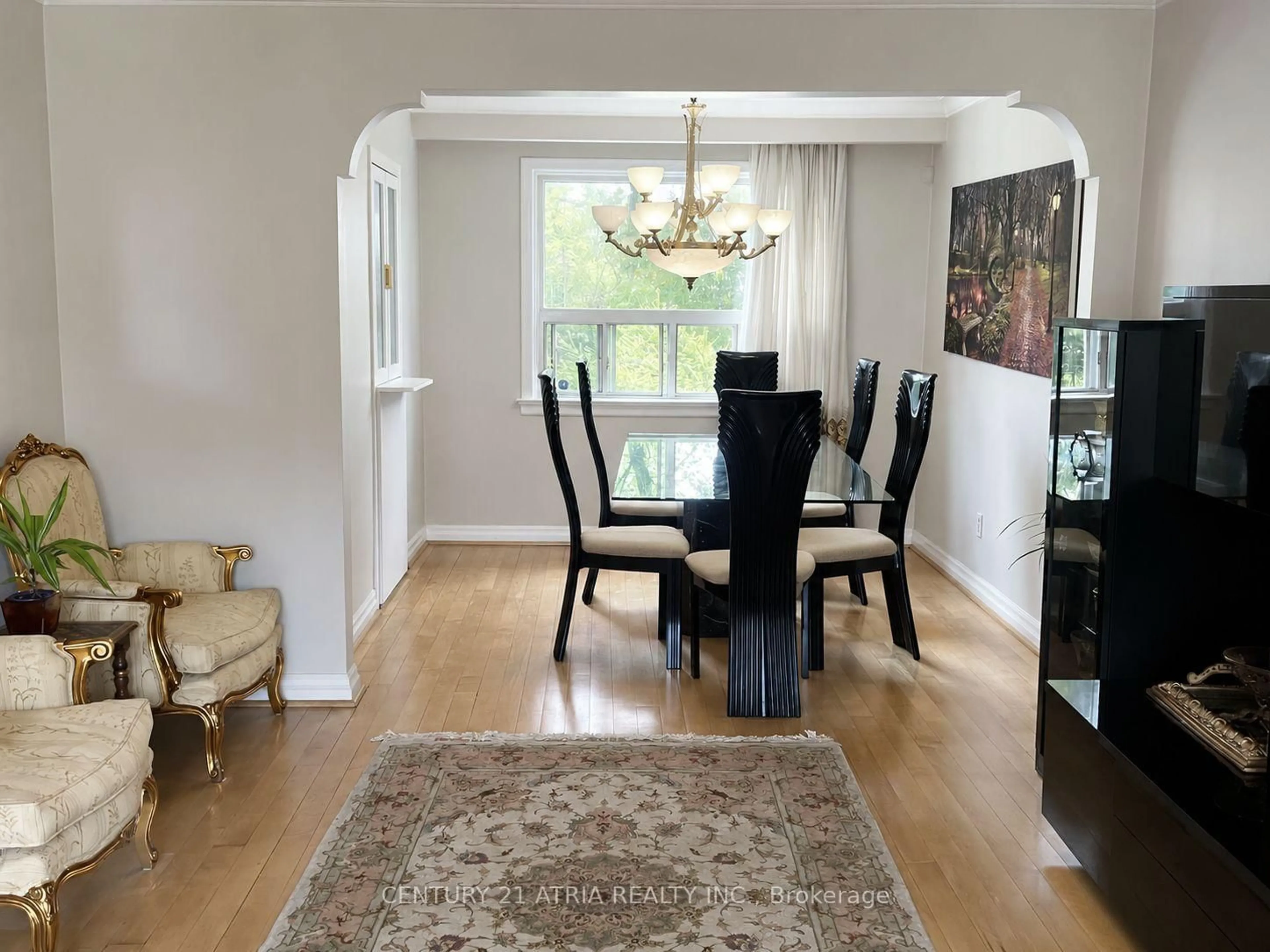 Dining room, wood/laminate floor for 37 Tefley Rd, Toronto Ontario M2M 1C5