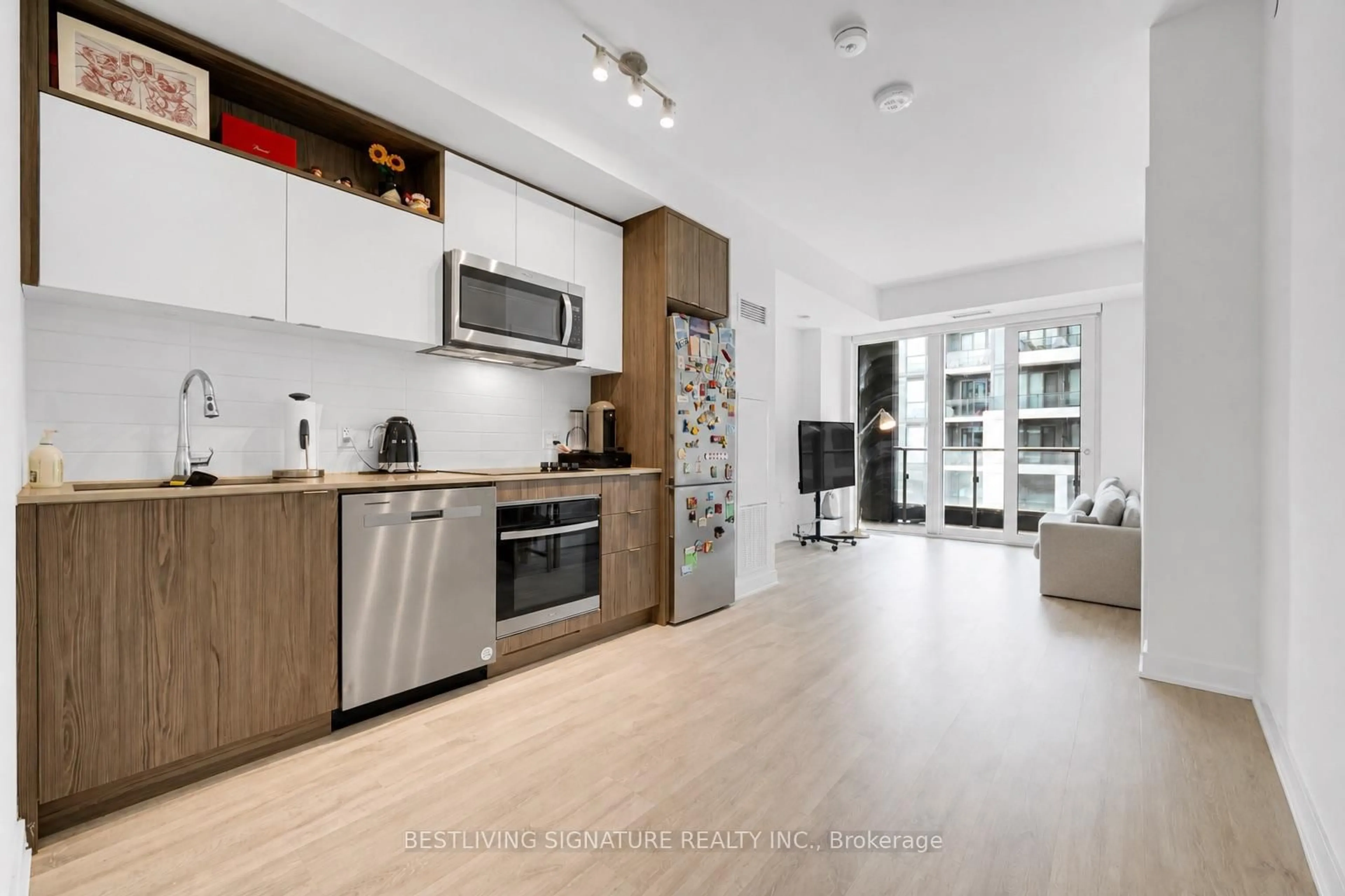 Open concept kitchen, unknown for 60 Princess St #1221, Toronto Ontario M5A 2C7