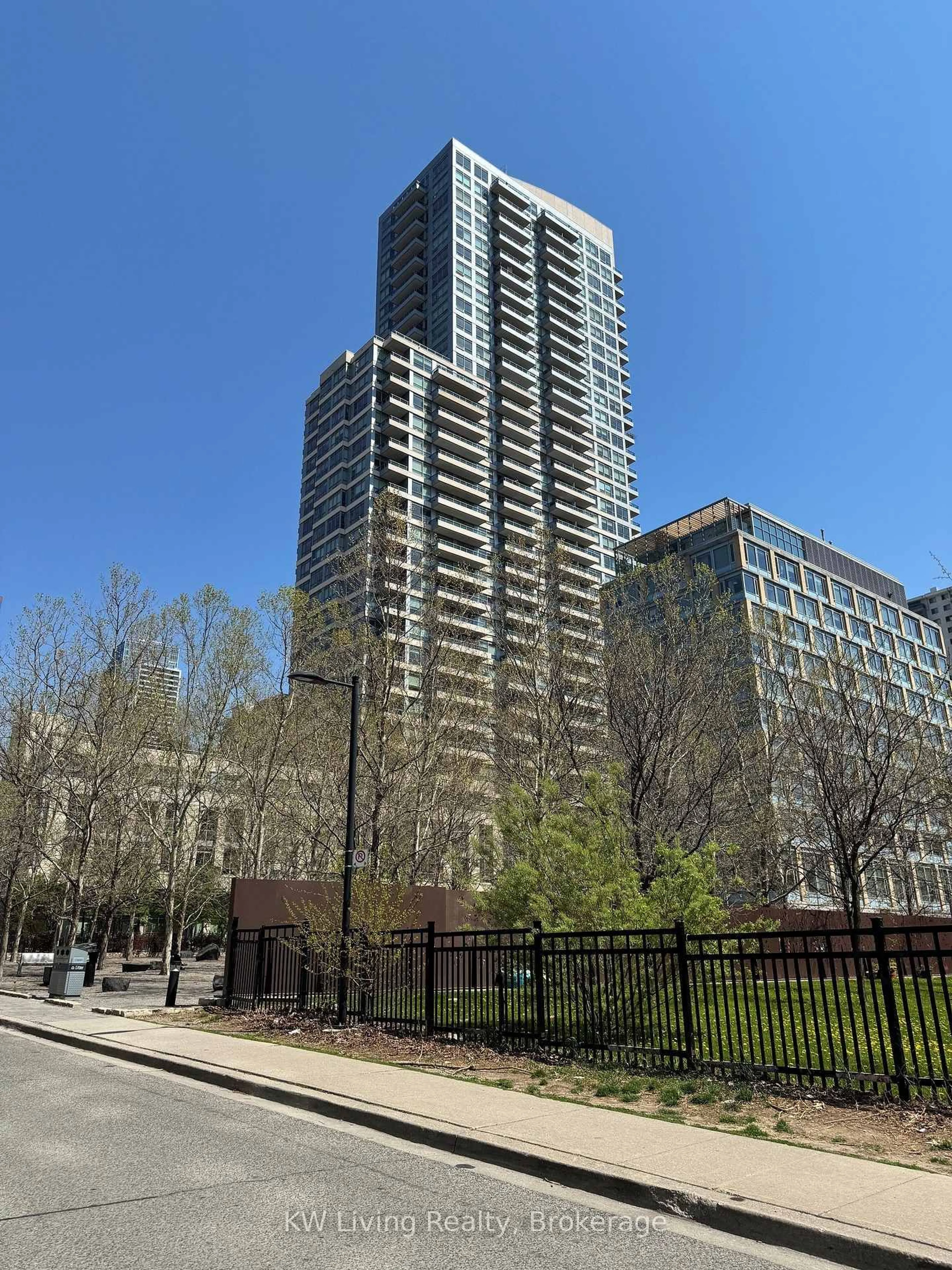 A pic of a room for 500 Sherbourne St #1010, Toronto Ontario M4X 1L1
