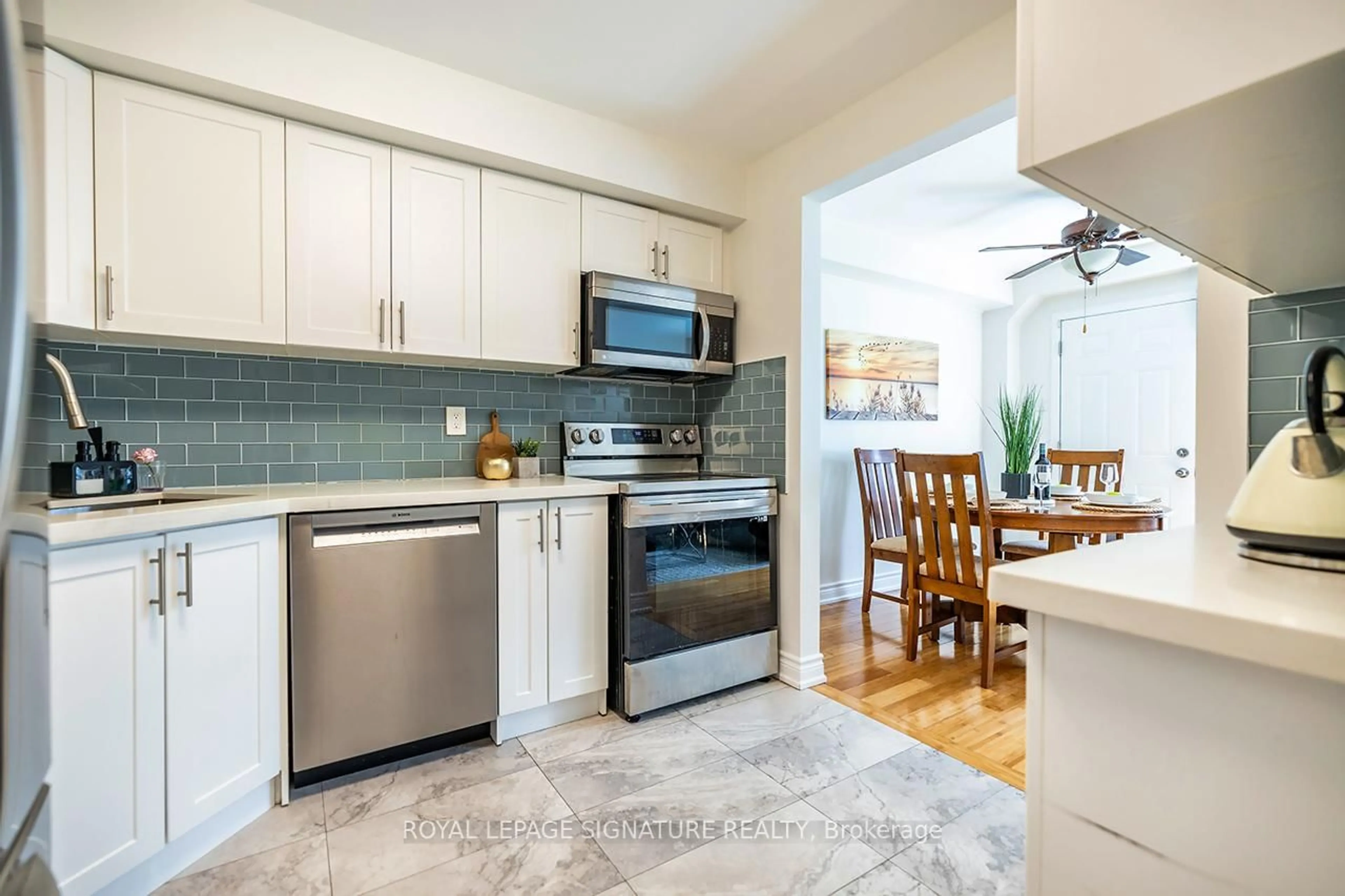 Open concept kitchen, ceramic/tile floor for 106 Thorny Vineway, Toronto Ontario M2J 4J5