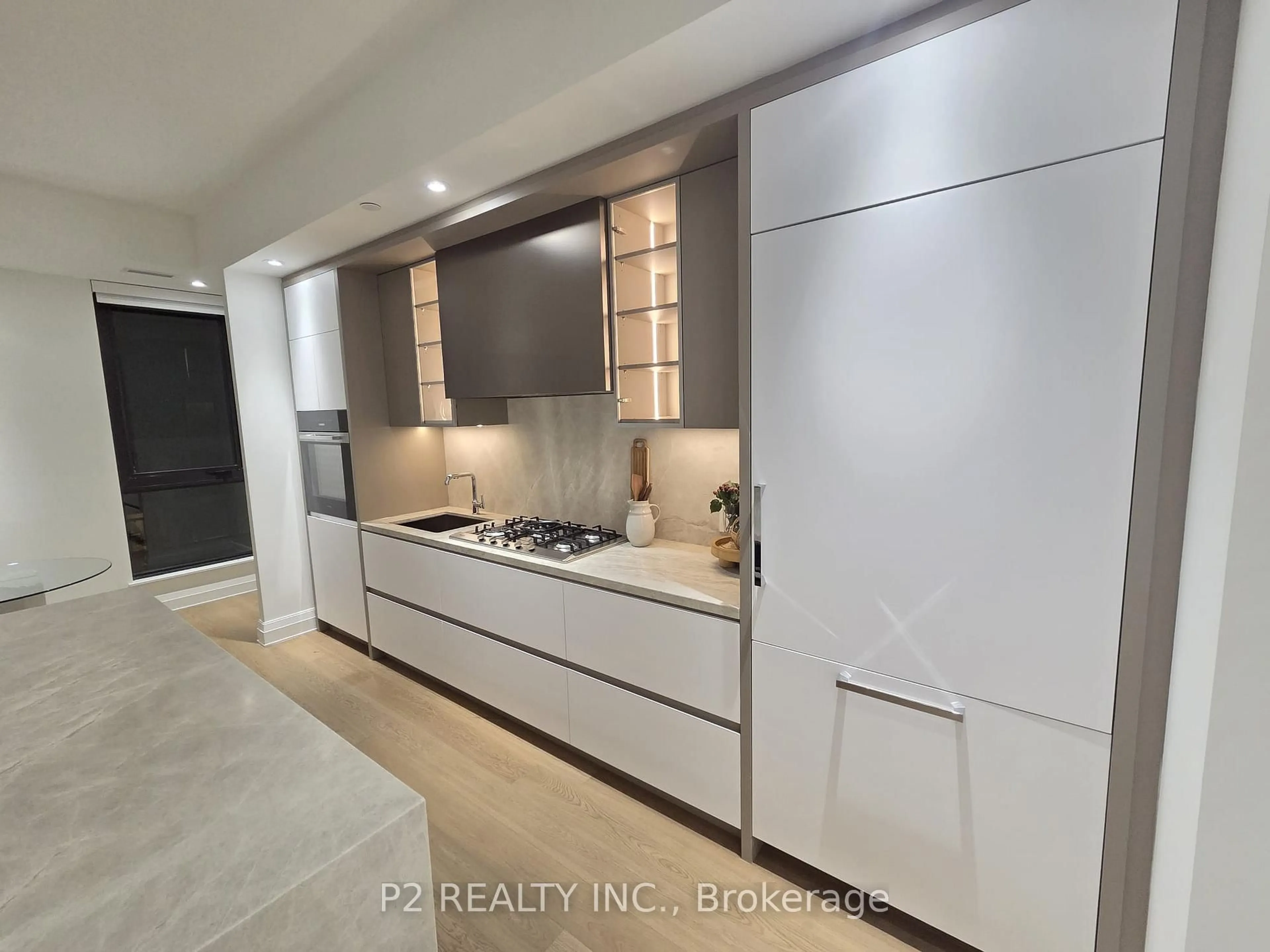 Contemporary kitchen, ceramic/tile floor for 2 Forest Hill Rd #511, Toronto Ontario M4V 2L3