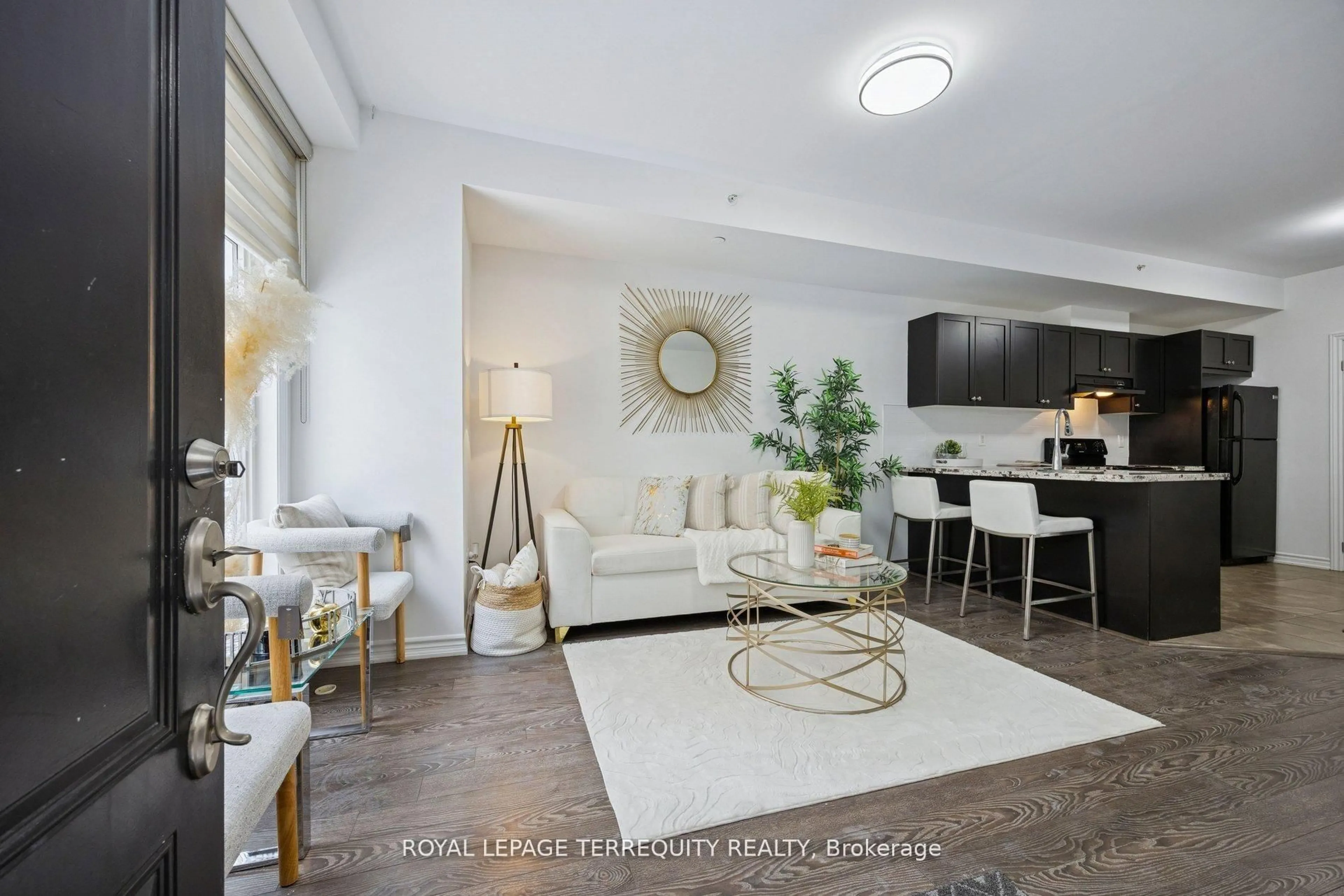 Living room with furniture, unknown for 39 Drewry Ave #Th27, Toronto Ontario M2M 0B4