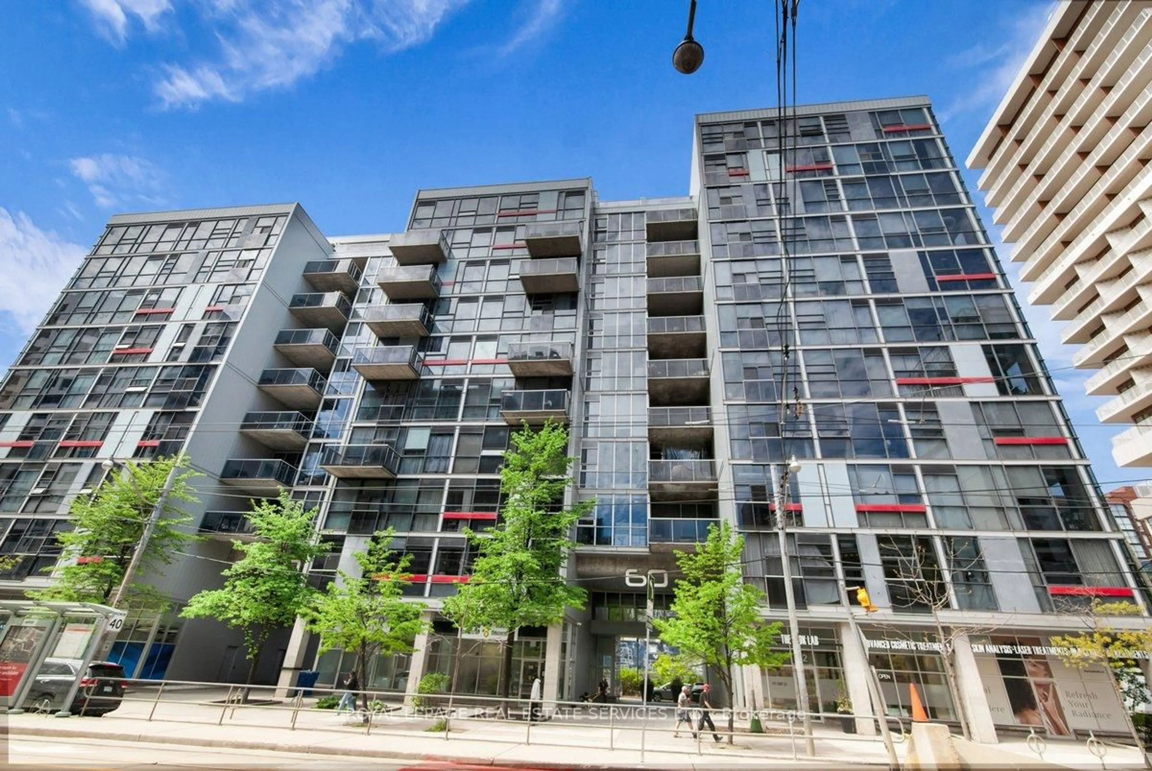 Unknown for 60 Bathurst St #210, Toronto Ontario M5V 2P7