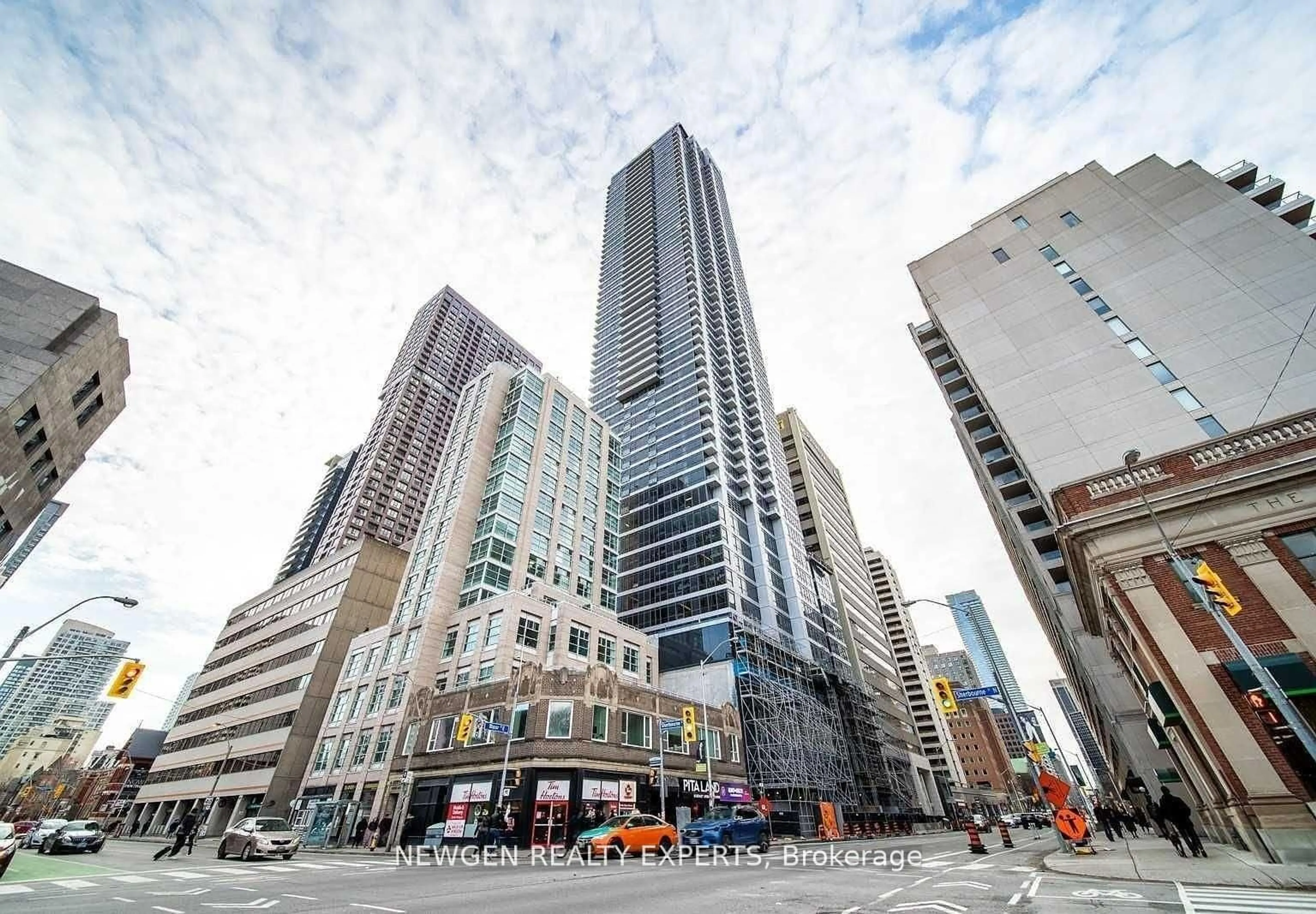 Unknown for 395 Bloor St #3004, Toronto Ontario M4W 0B4