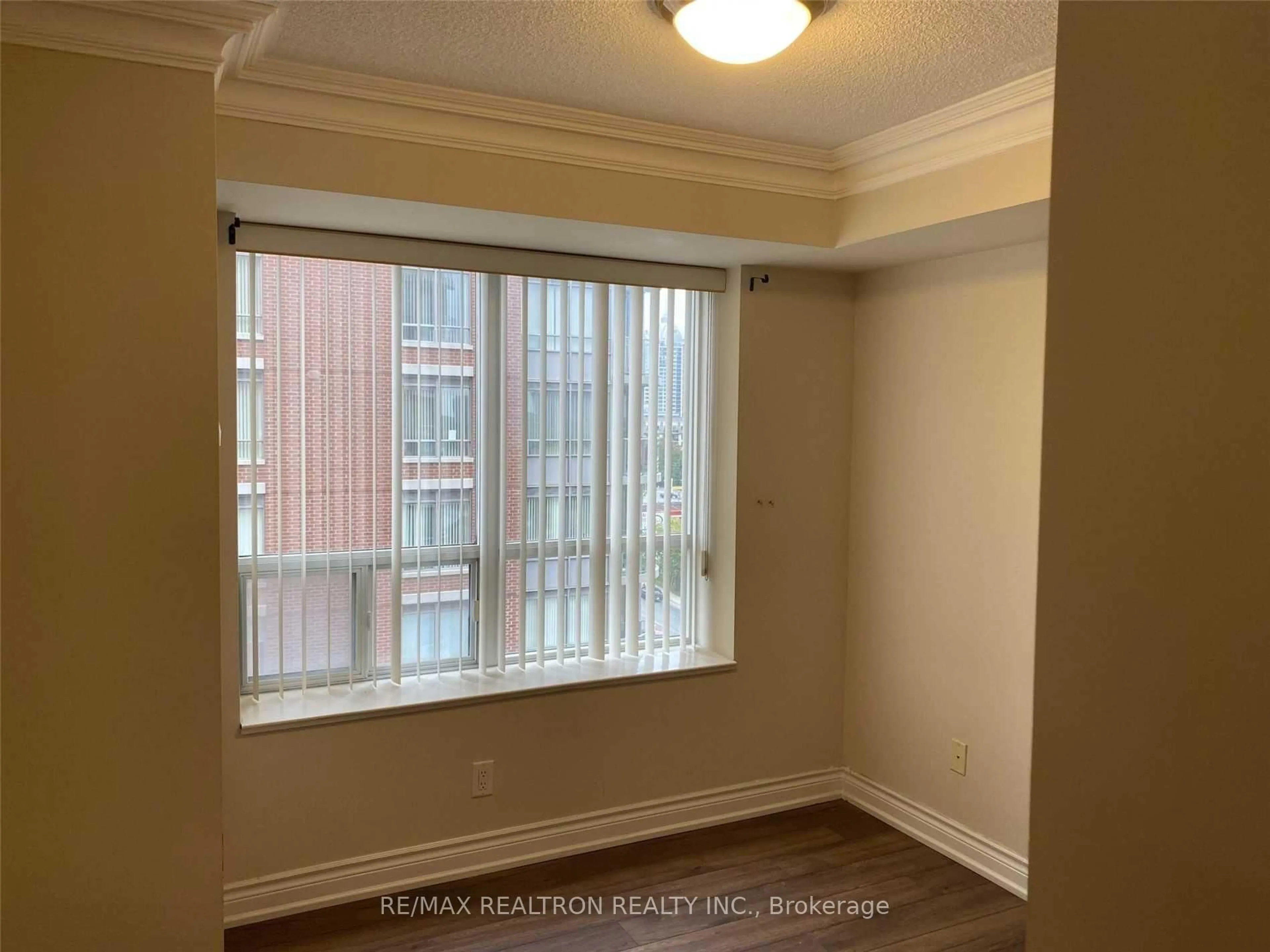 A pic of a room for 2 Clairtrell Rd #1010, Toronto Ontario M2N 7H5