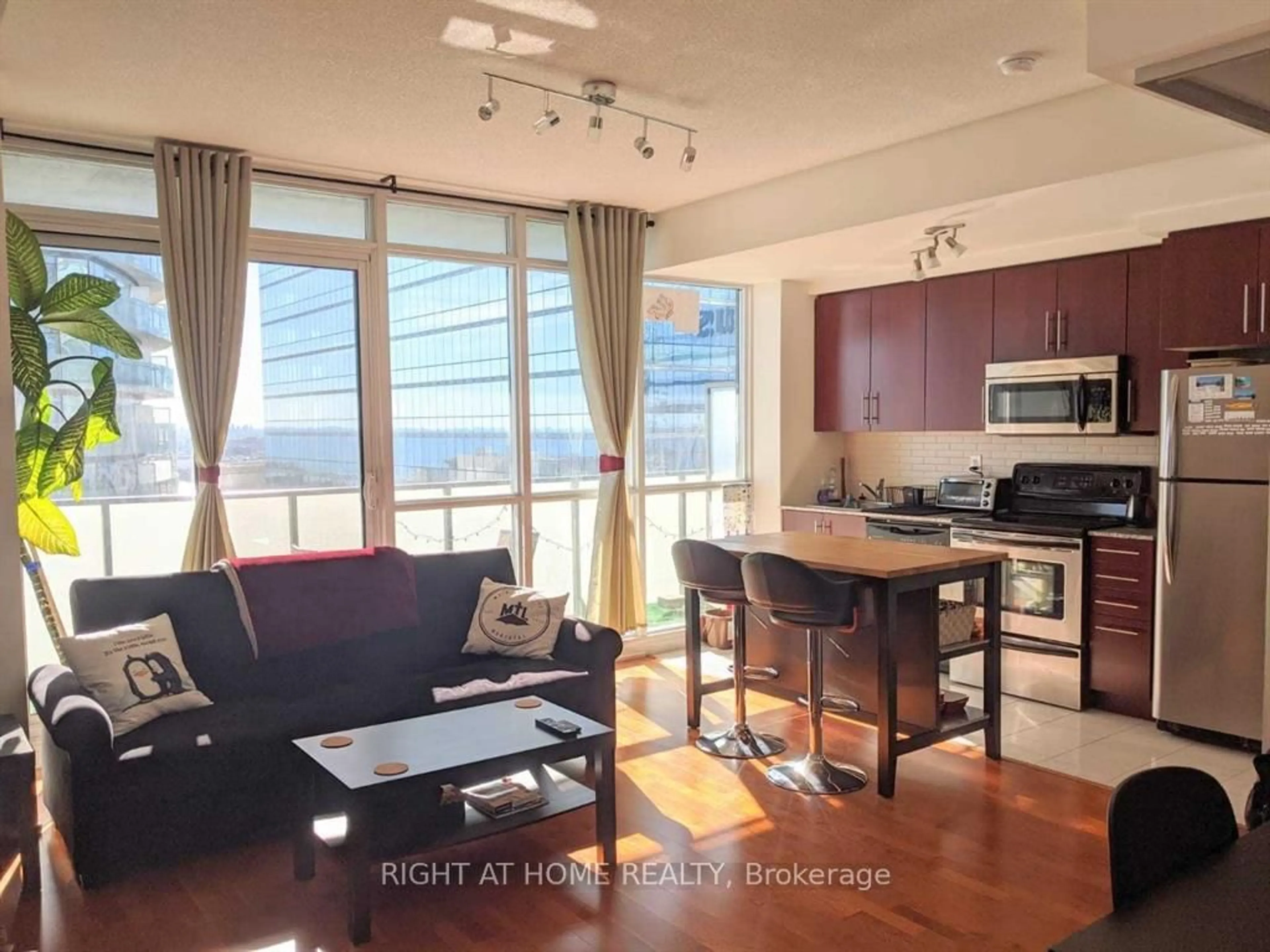 Unknown for 55 Bremner Blvd #3411, Toronto Ontario M5J 0A6
