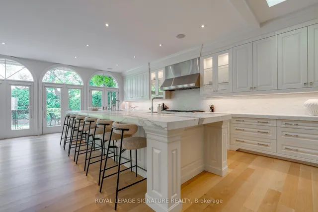 27 Teddington Park Ave, Toronto 5