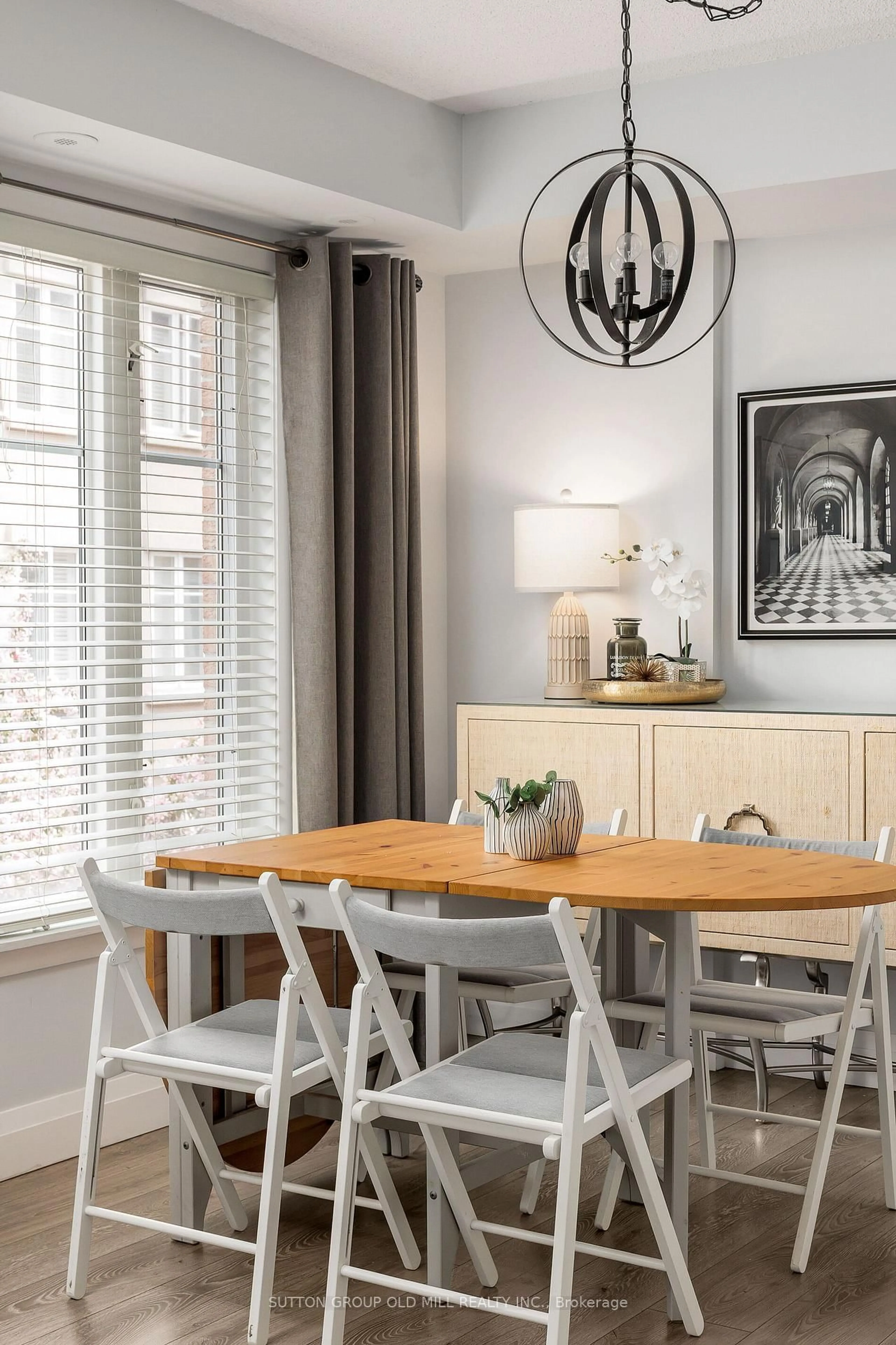 Dining room, wood/laminate floor for 46 Western Battery Rd #809, Toronto Ontario M6K 3P1