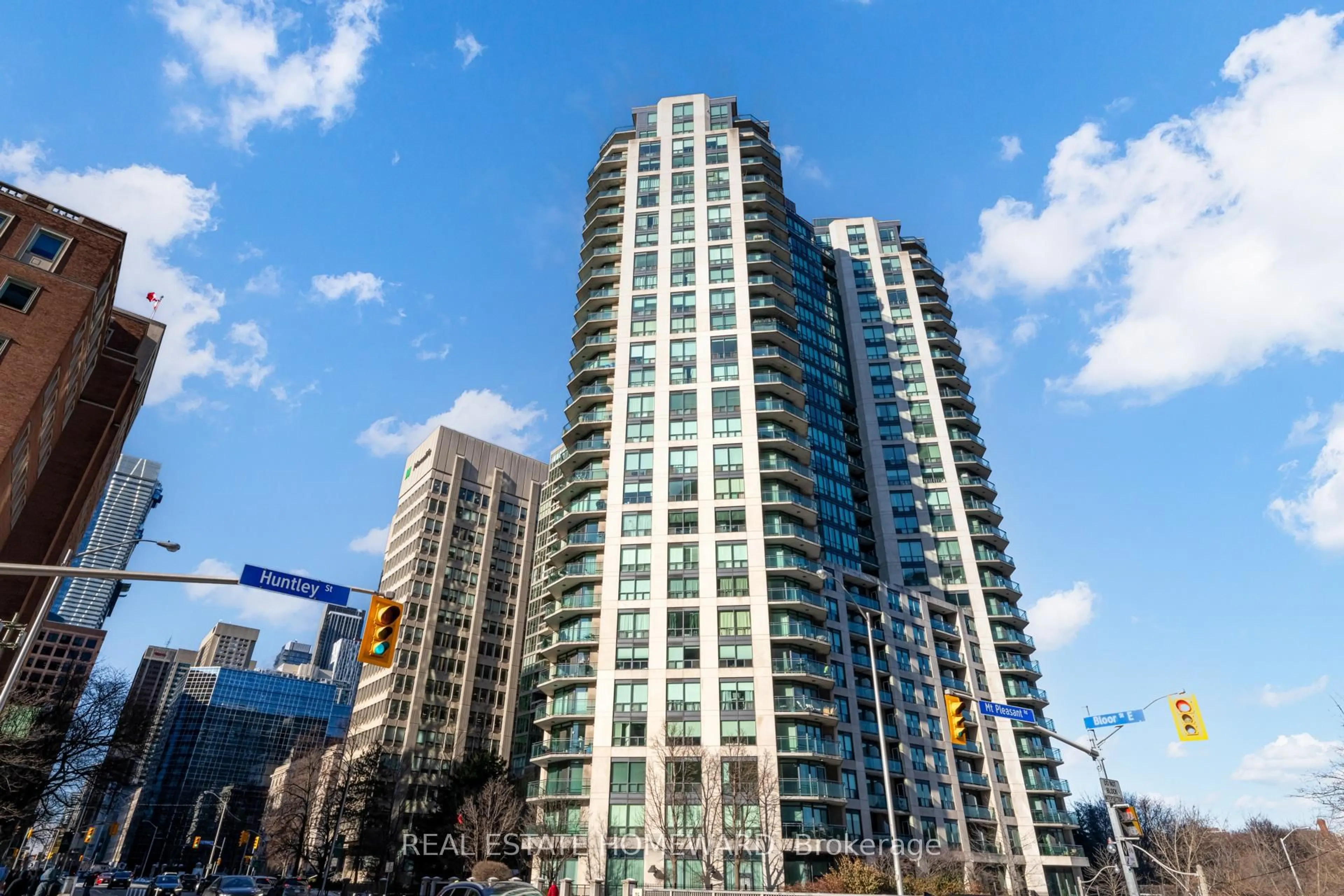 Unknown for 300 Bloor St #611, Toronto Ontario M4W 3Y2