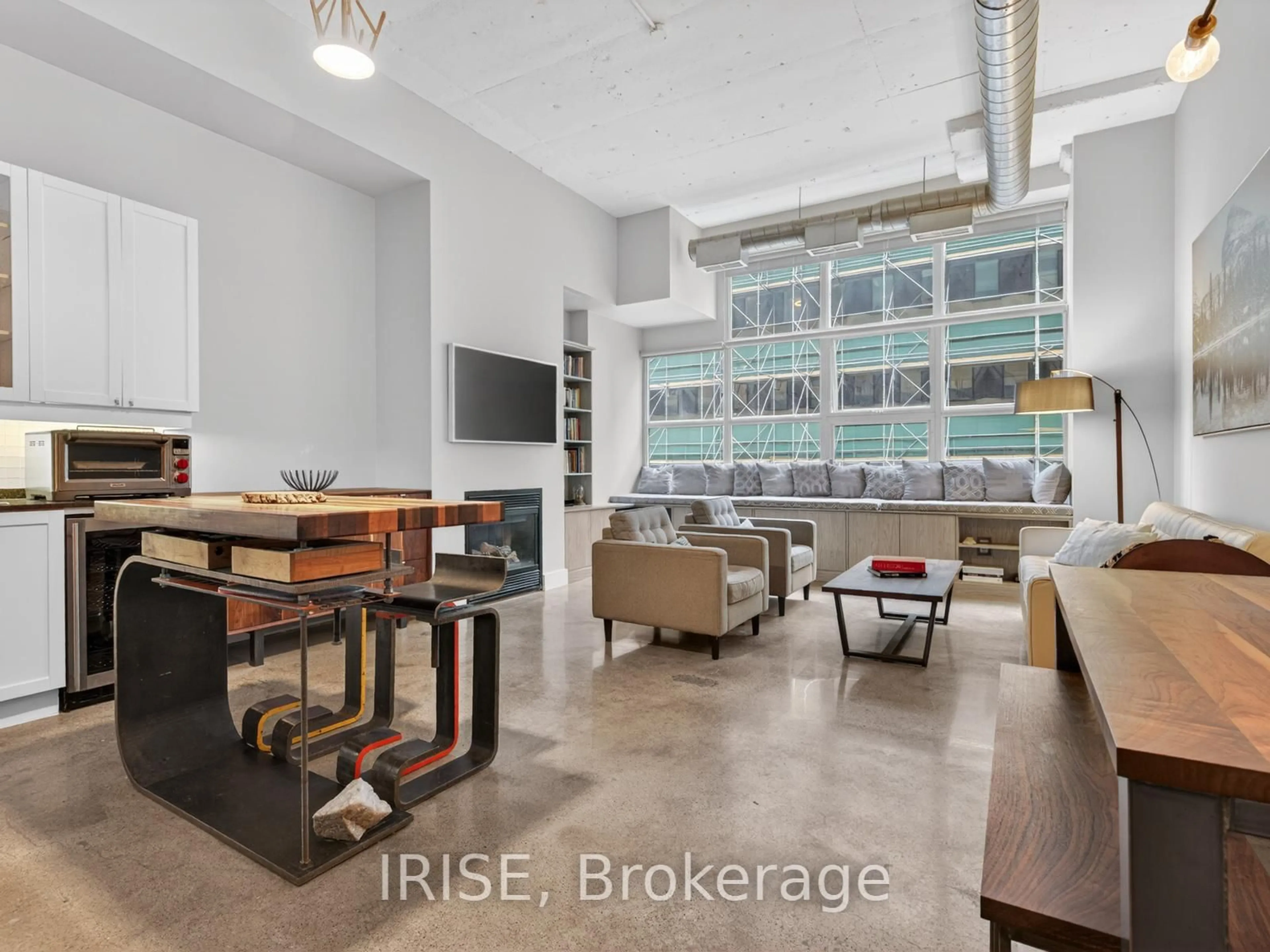Living room with furniture, unknown for 155 Dalhousie St #430, Toronto Ontario M5B 2P7