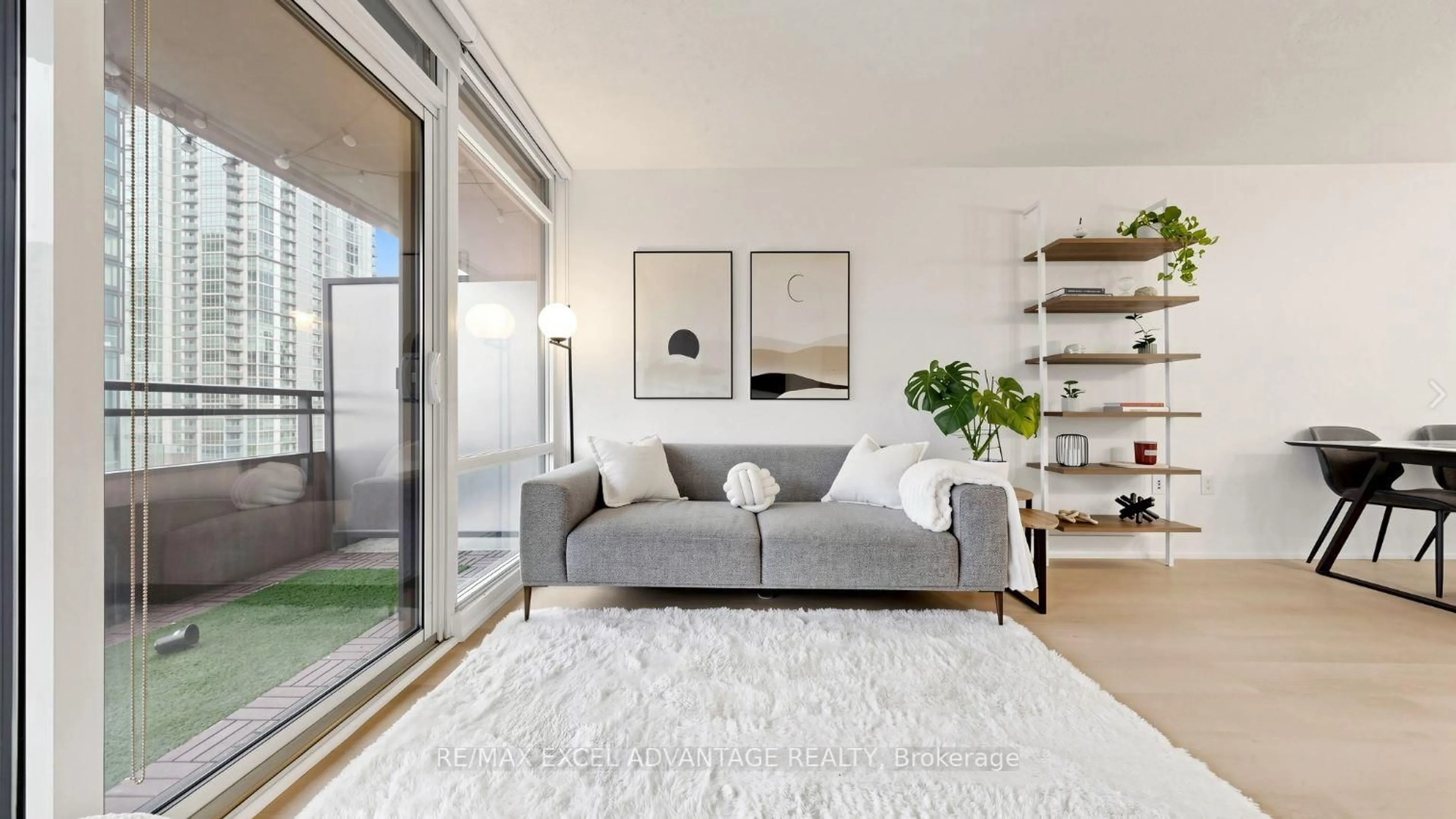 Living room with furniture, unknown for 4K Spadina Ave #1509, Toronto Ontario M5V 3Y9