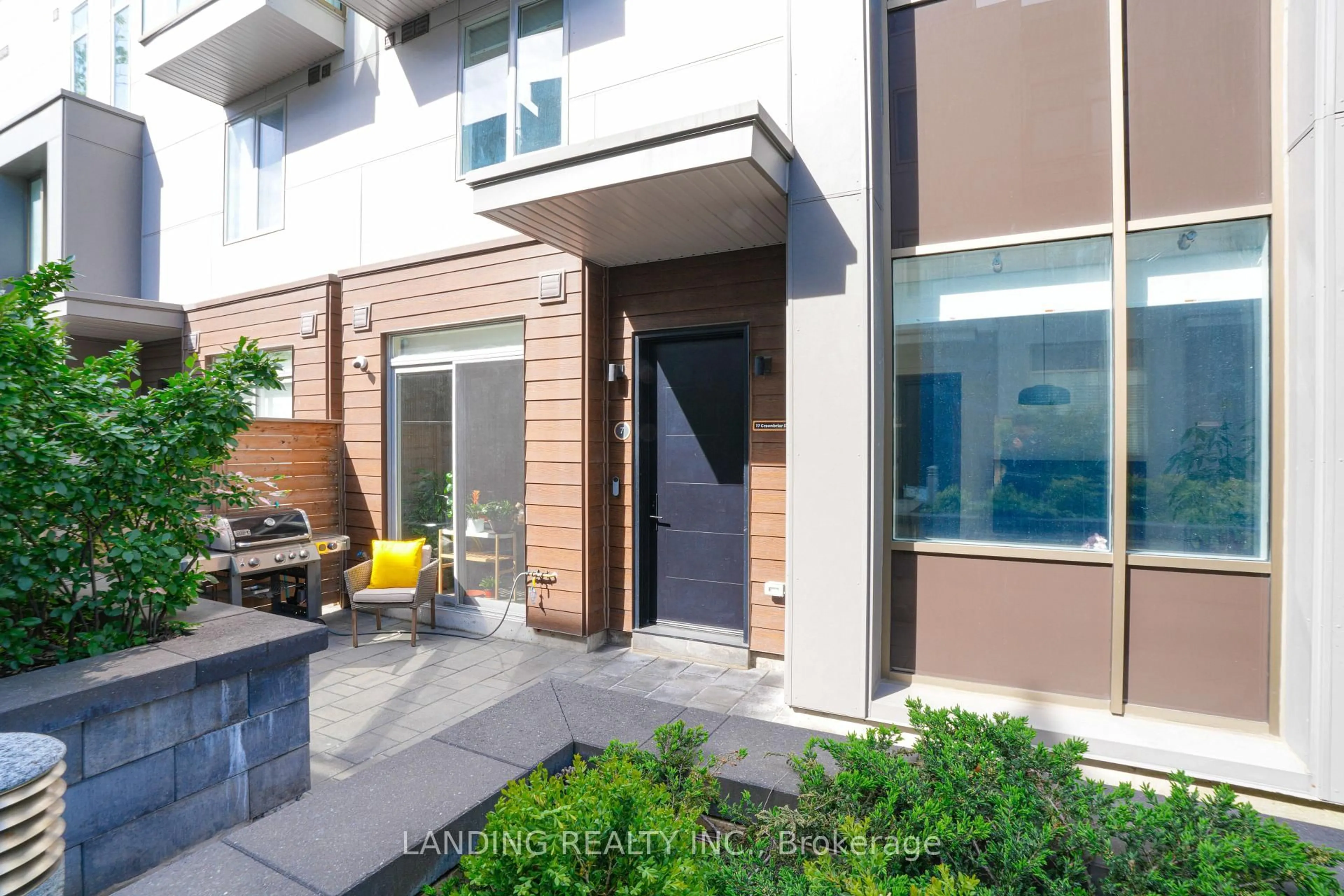 Unknown for 17 Greenbriar Rd #7, Toronto Ontario M2K 0G7
