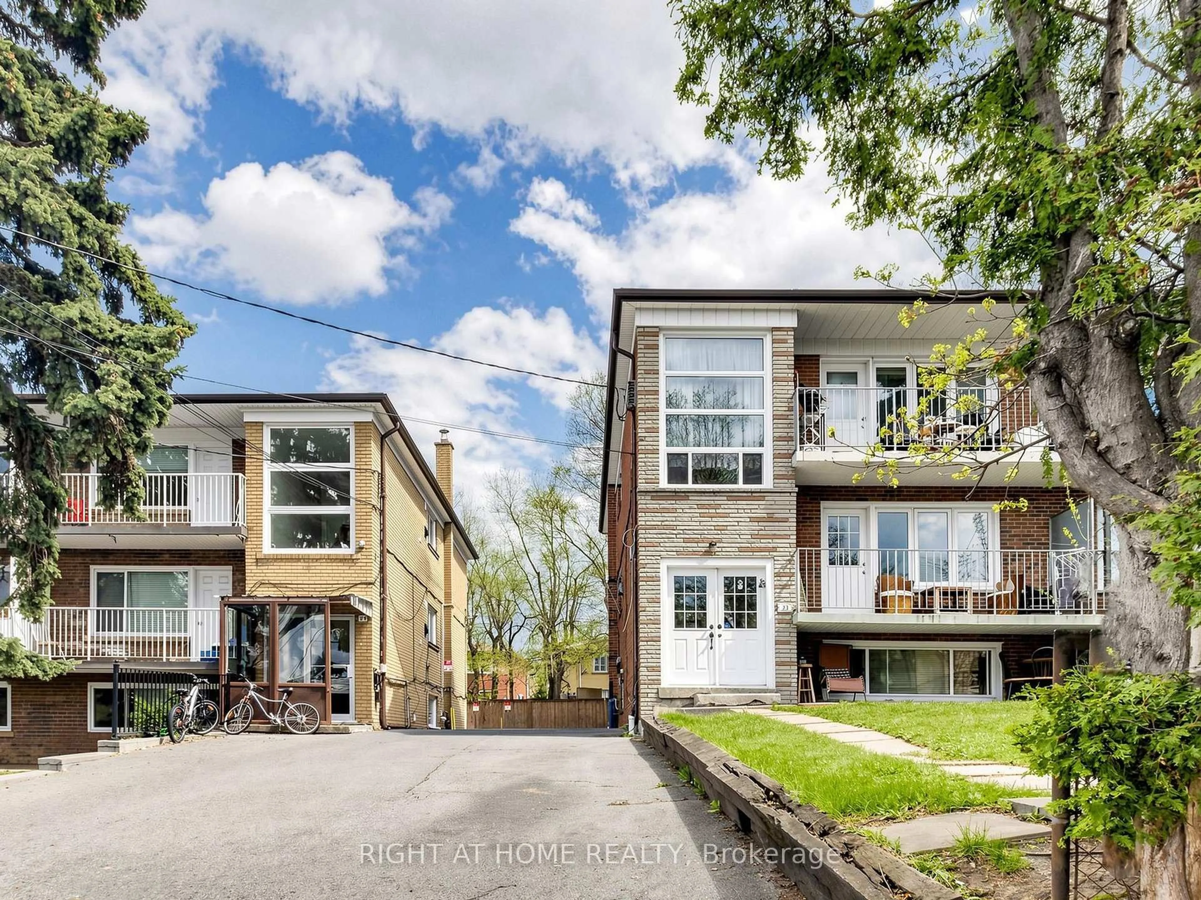Unknown for 73 Garthdale Crt, Toronto Ontario M3H 5P9