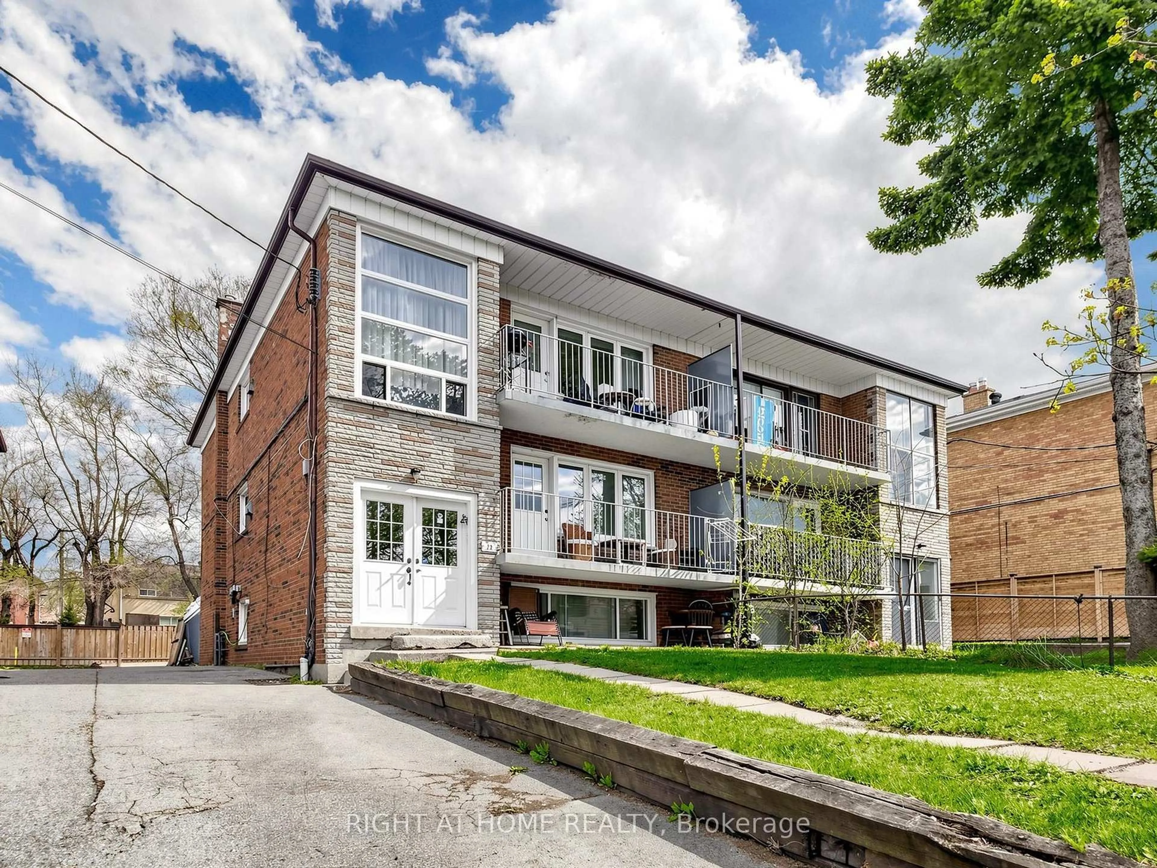 Home with brick exterior material, street for 73 Garthdale Crt, Toronto Ontario M3H 5P9