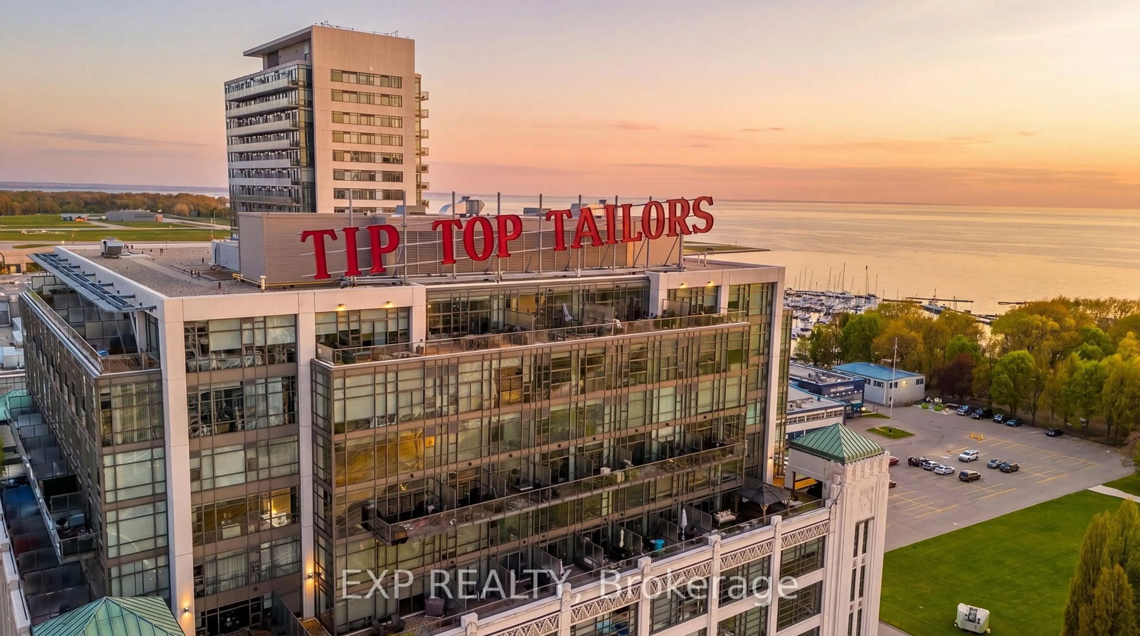 Unknown for 637 Lake Shore Blvd #301, Toronto Ontario M5V 3J6