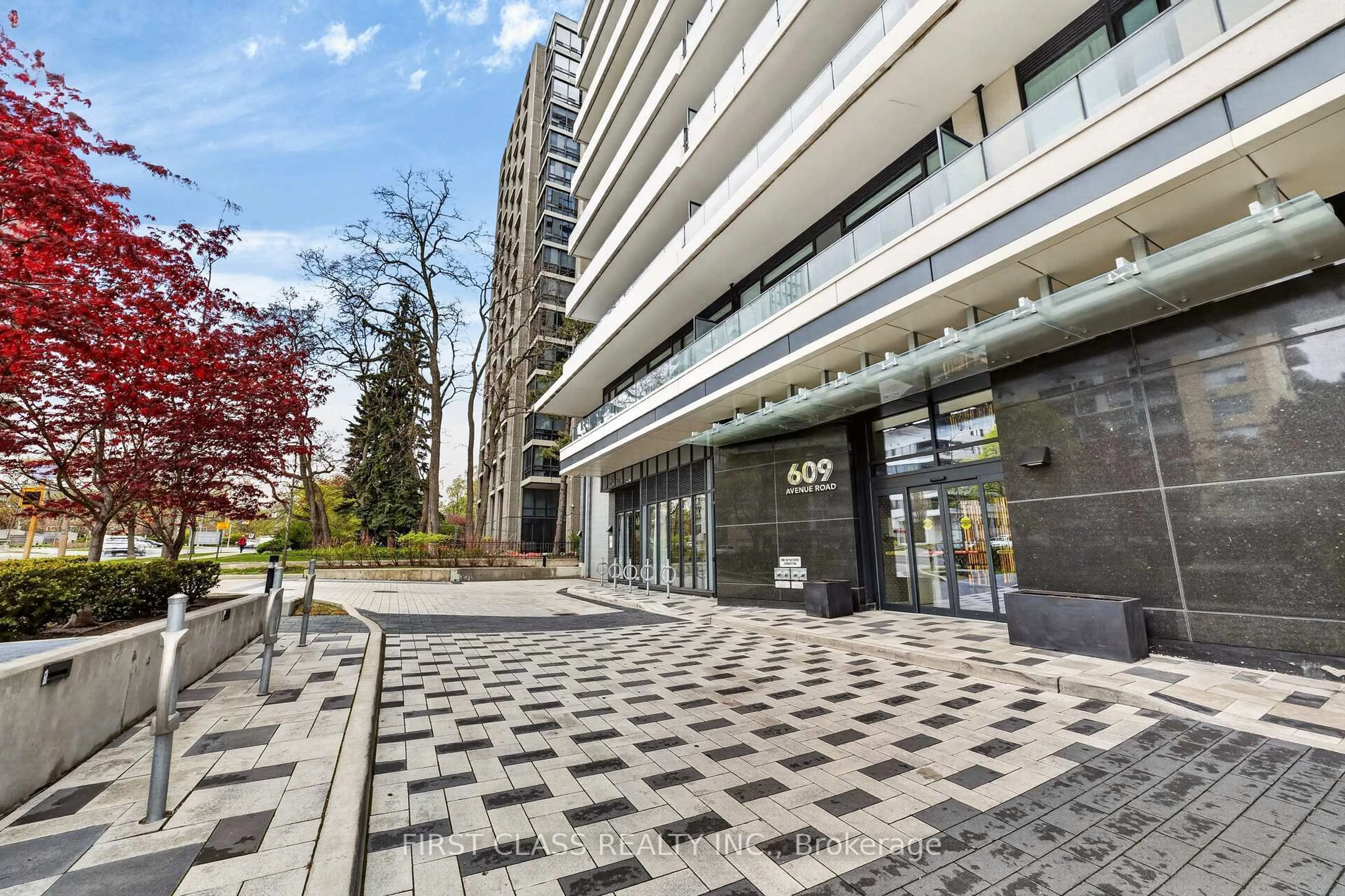 Unknown for 609 Avenue Rd #707, Toronto Ontario M4V 0B1