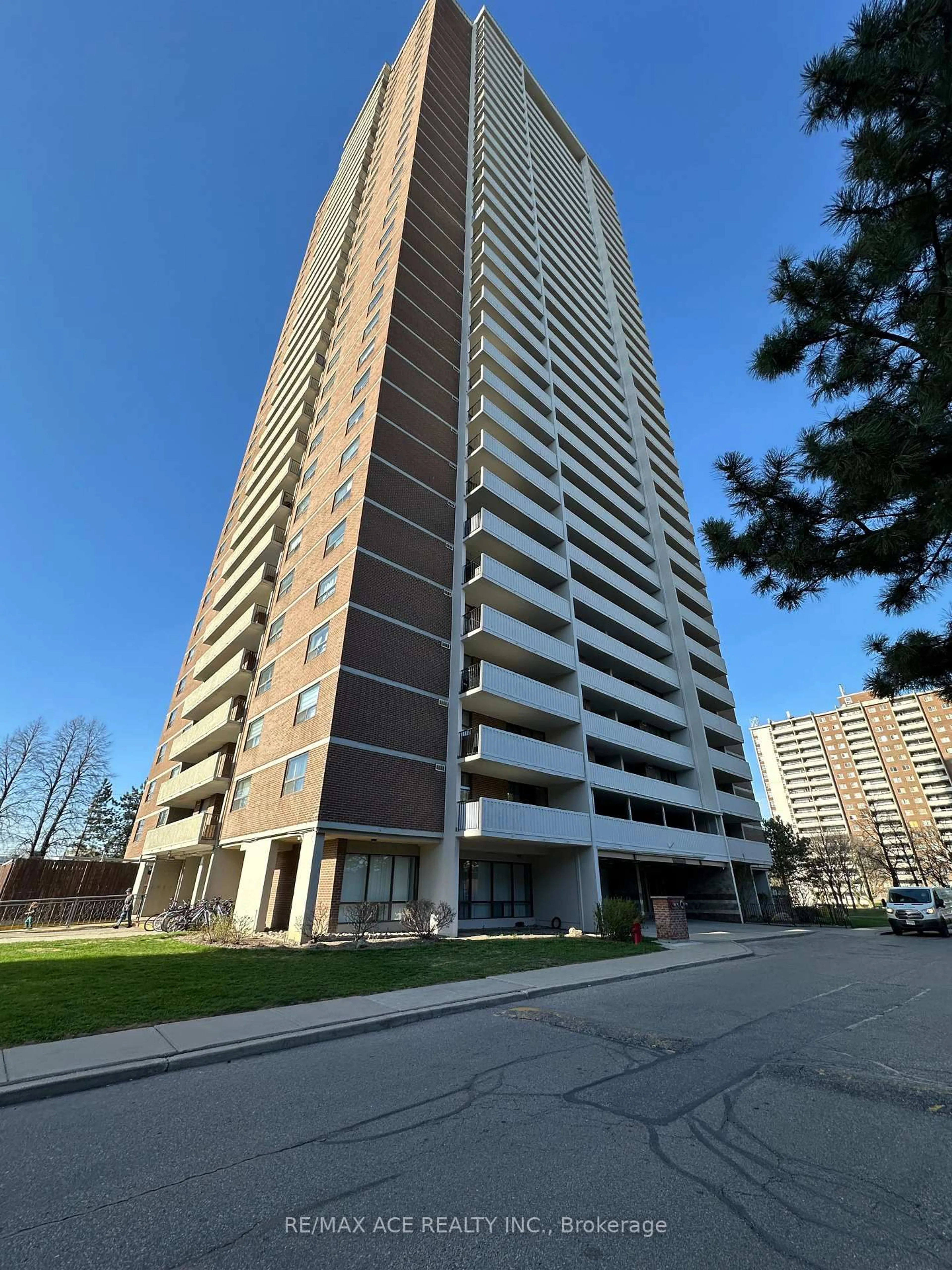 Unknown for 10 Tangreen Crt #1504, Toronto Ontario M2M 4B9