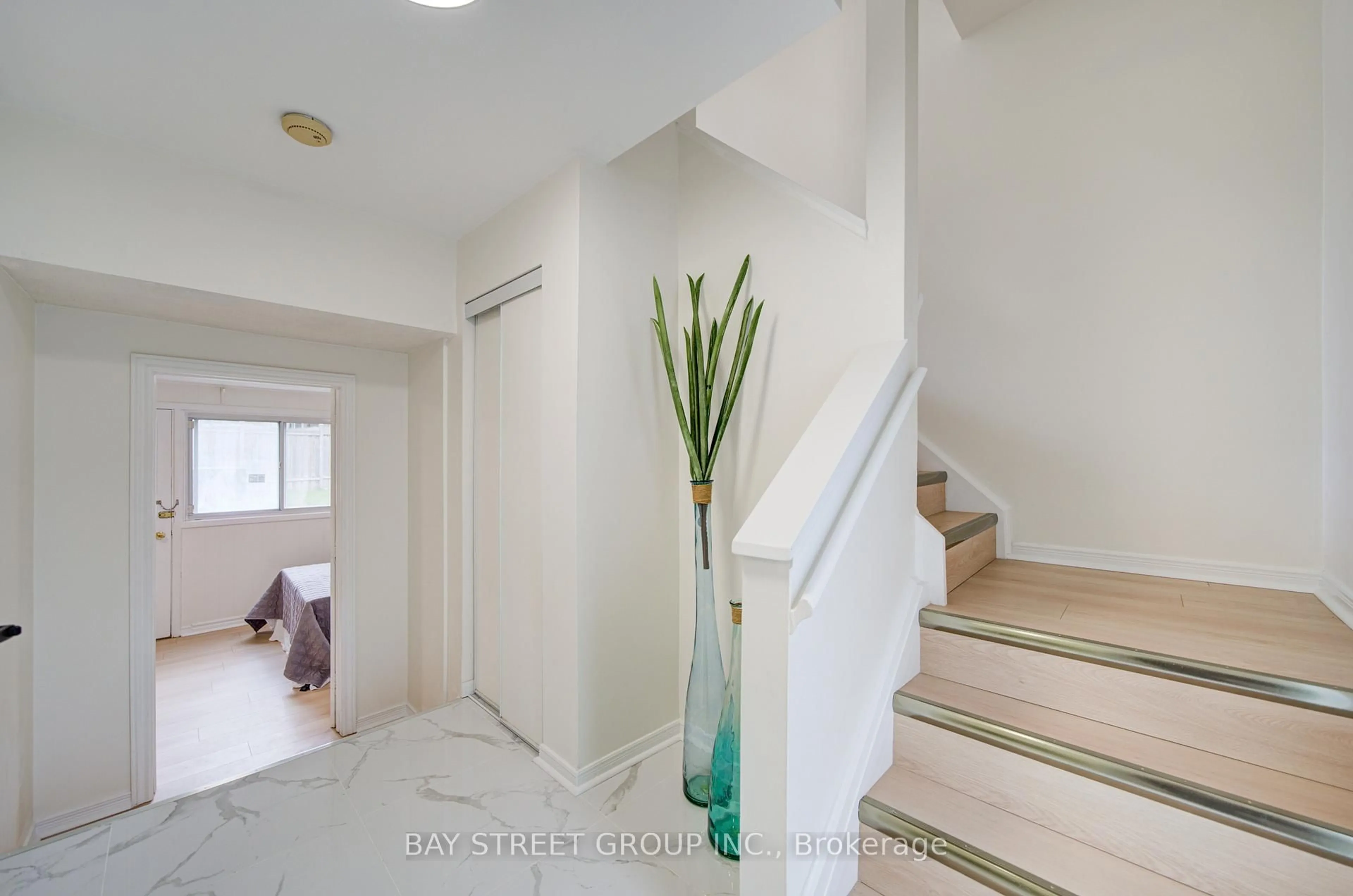 Unknown for 108 COURVILLE COACHWAY, Toronto Ontario M2J 3V7