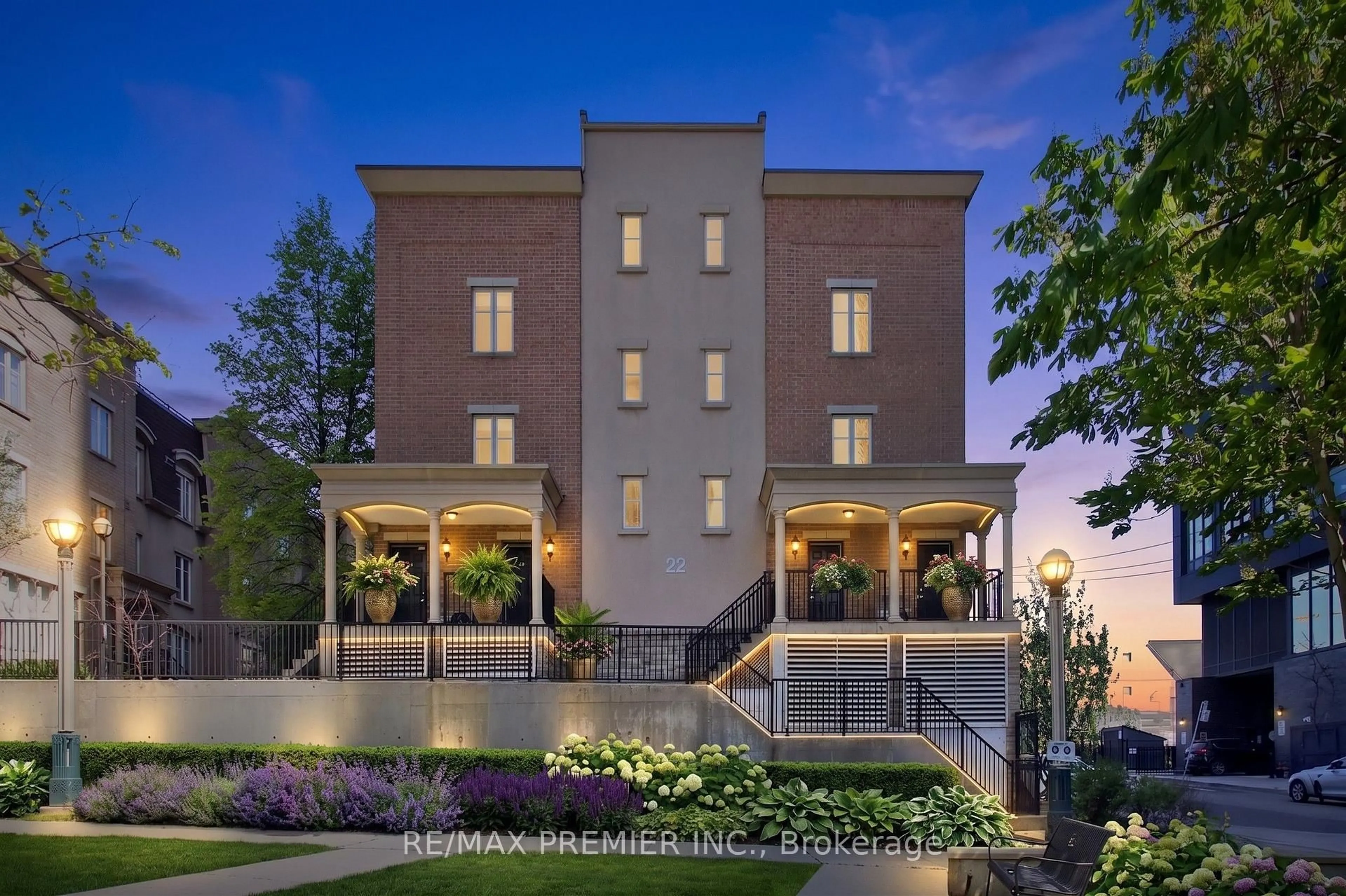 Unknown for 22 Western Battery Rd #109, Toronto Ontario M6K 3N9
