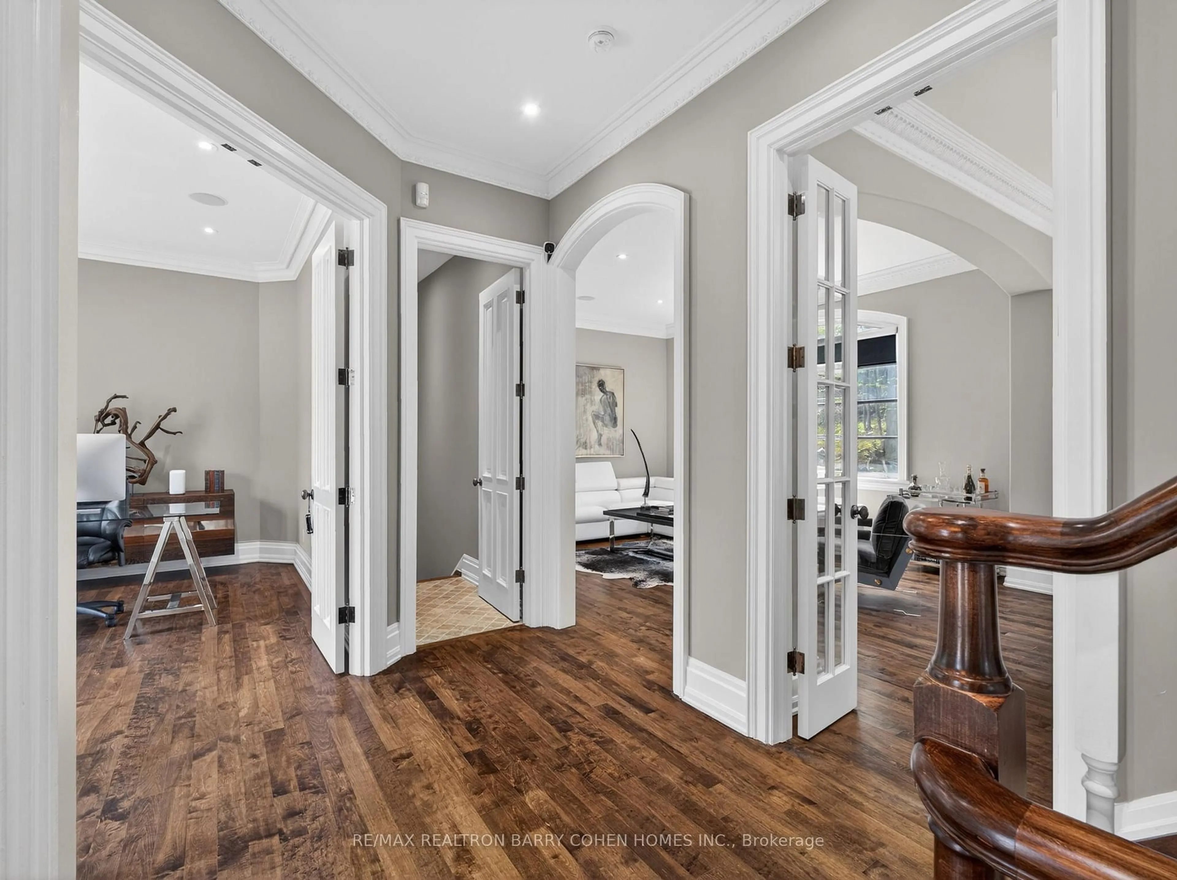 Indoor entryway for 3 Legacy Crt, Toronto Ontario M2L 2Y7