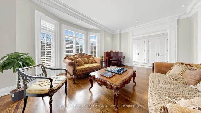 108 Yorkminster Rd, Toronto 5
