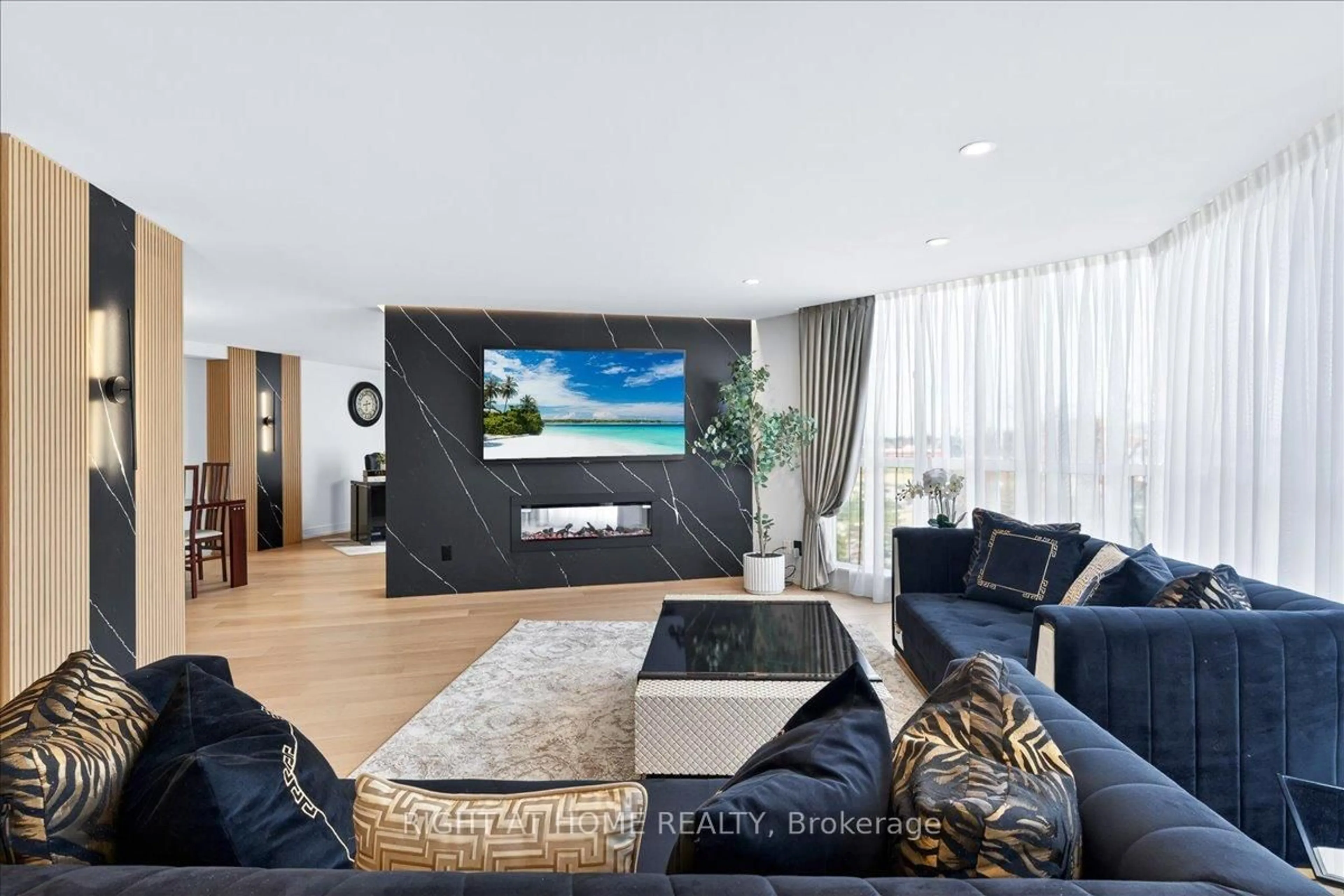 Home theater for 85 Skymark Dr #501, Toronto Ontario M2H 3P2