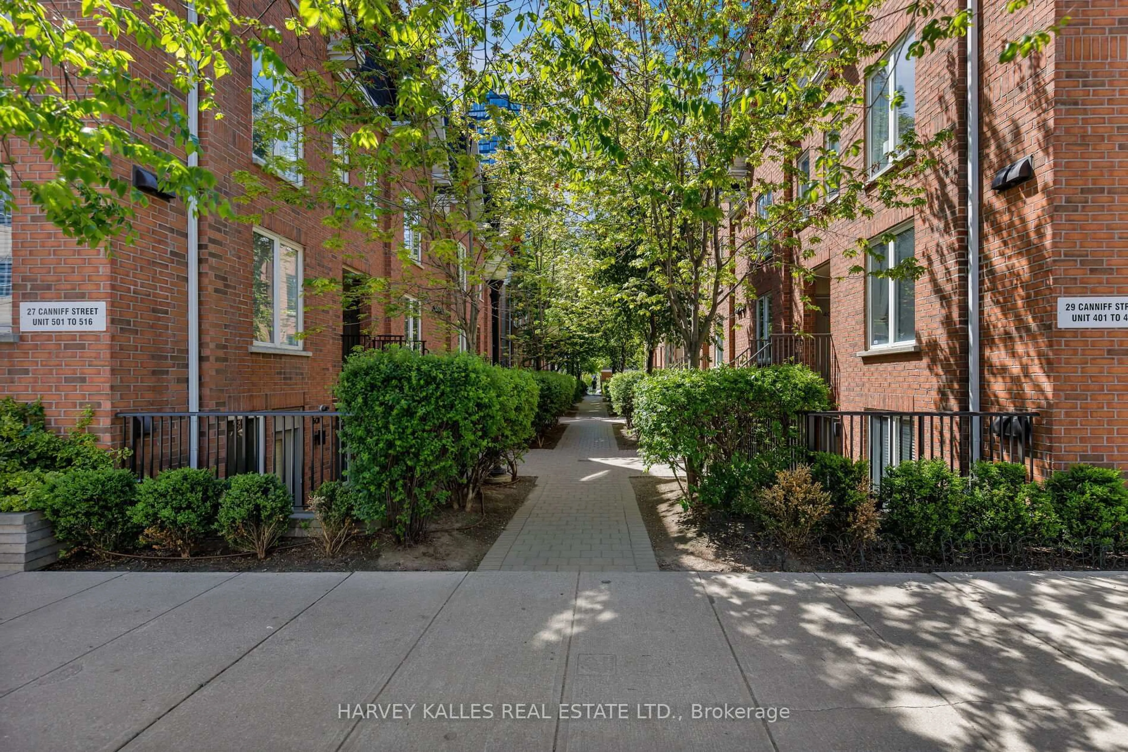 Patio, street for 29 Canniff St #405, Toronto Ontario M6K 3M5