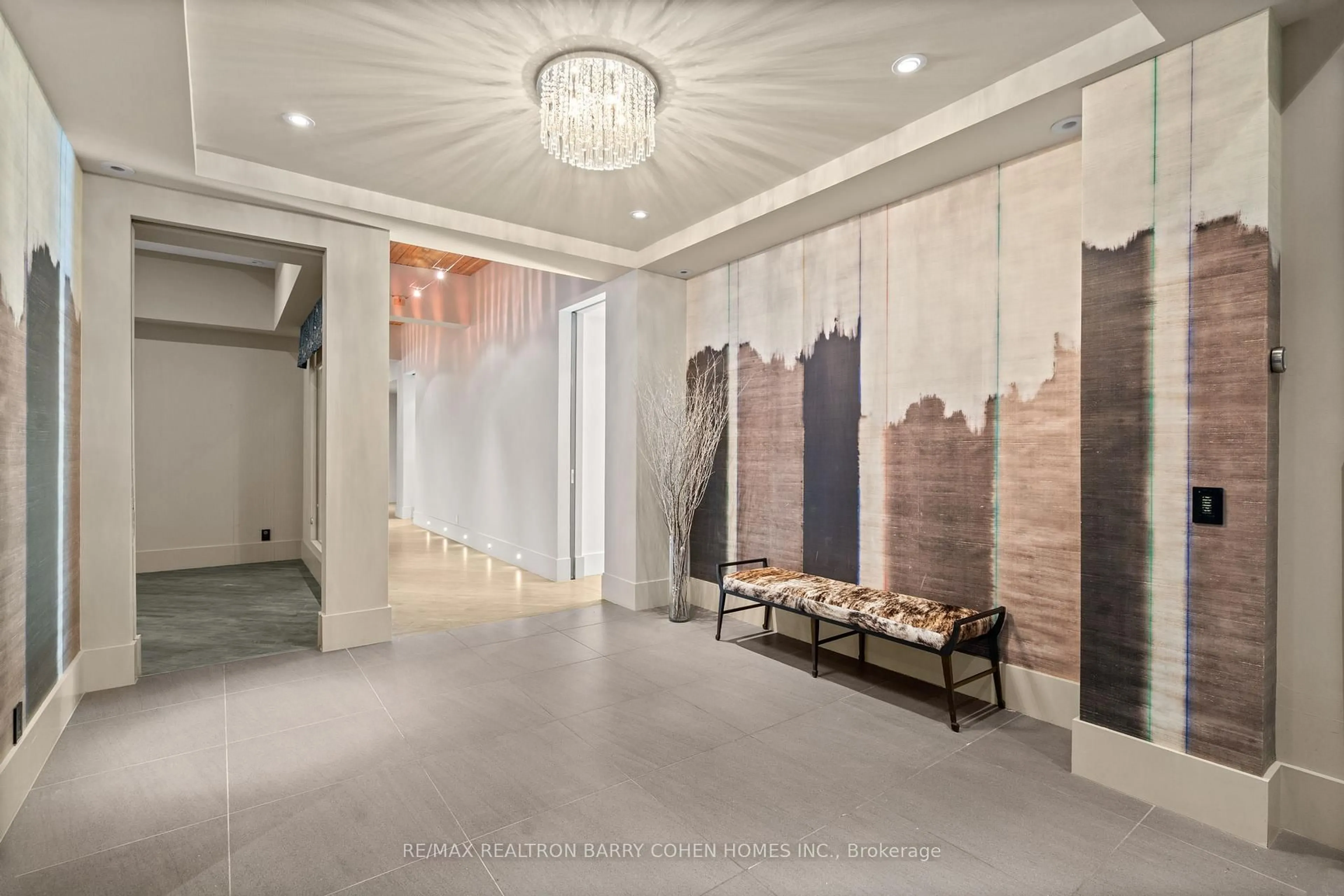 Lobby for 468 Wellington St #300, Toronto Ontario M5V 1E3