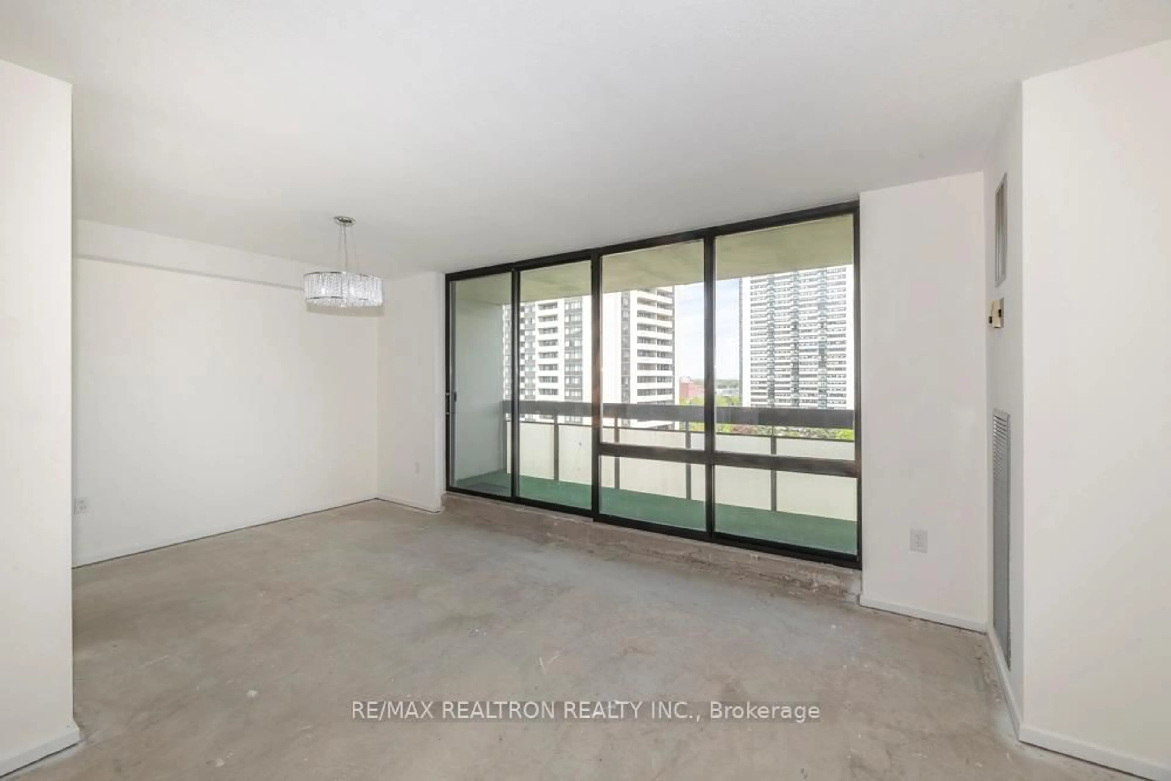 A pic of a room for 350 Seneca Hill Dr #1602, Toronto Ontario M2J 4S7