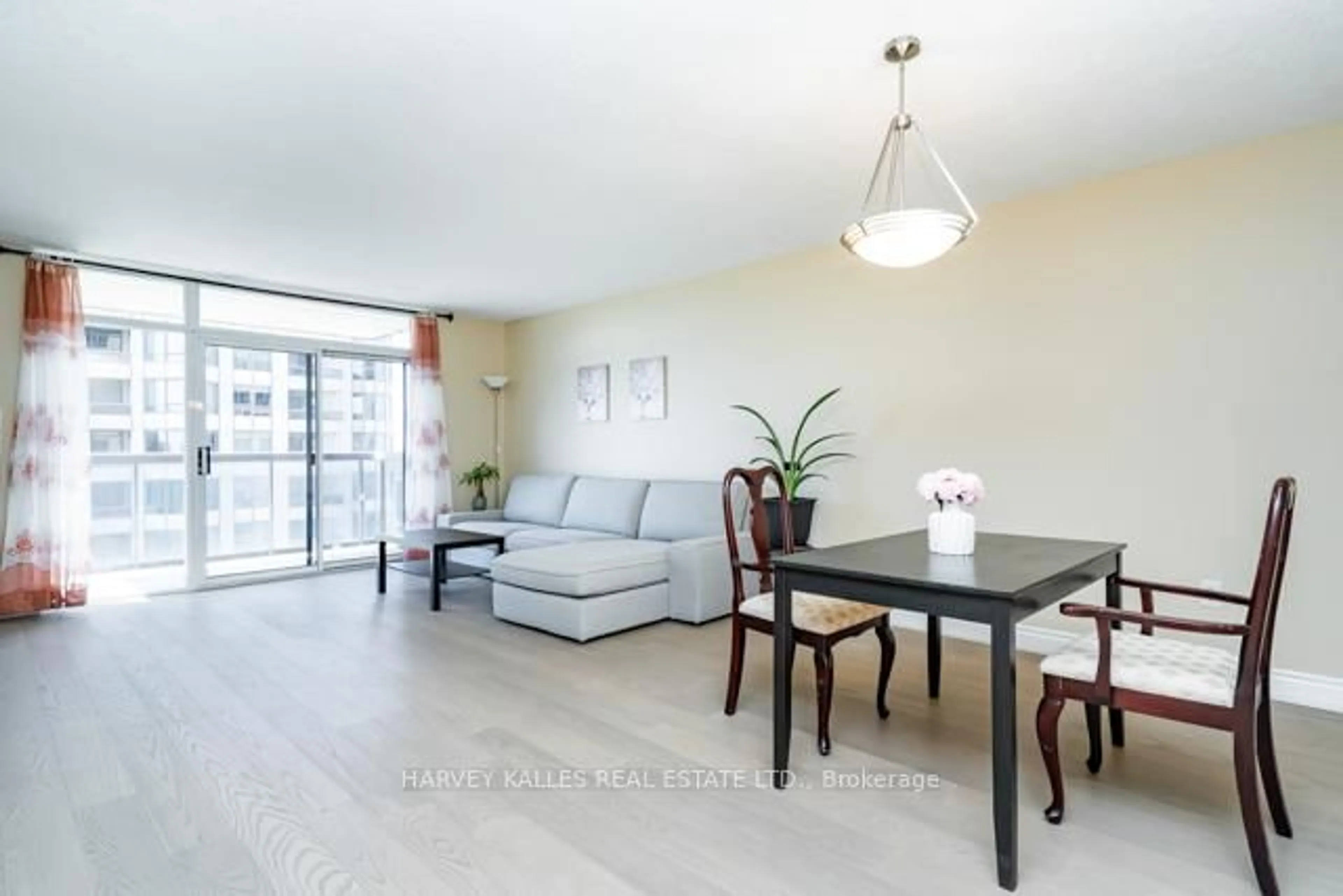 Living room with furniture, unknown for 880 Grandview Way #1209, Toronto Ontario M2N 7B2
