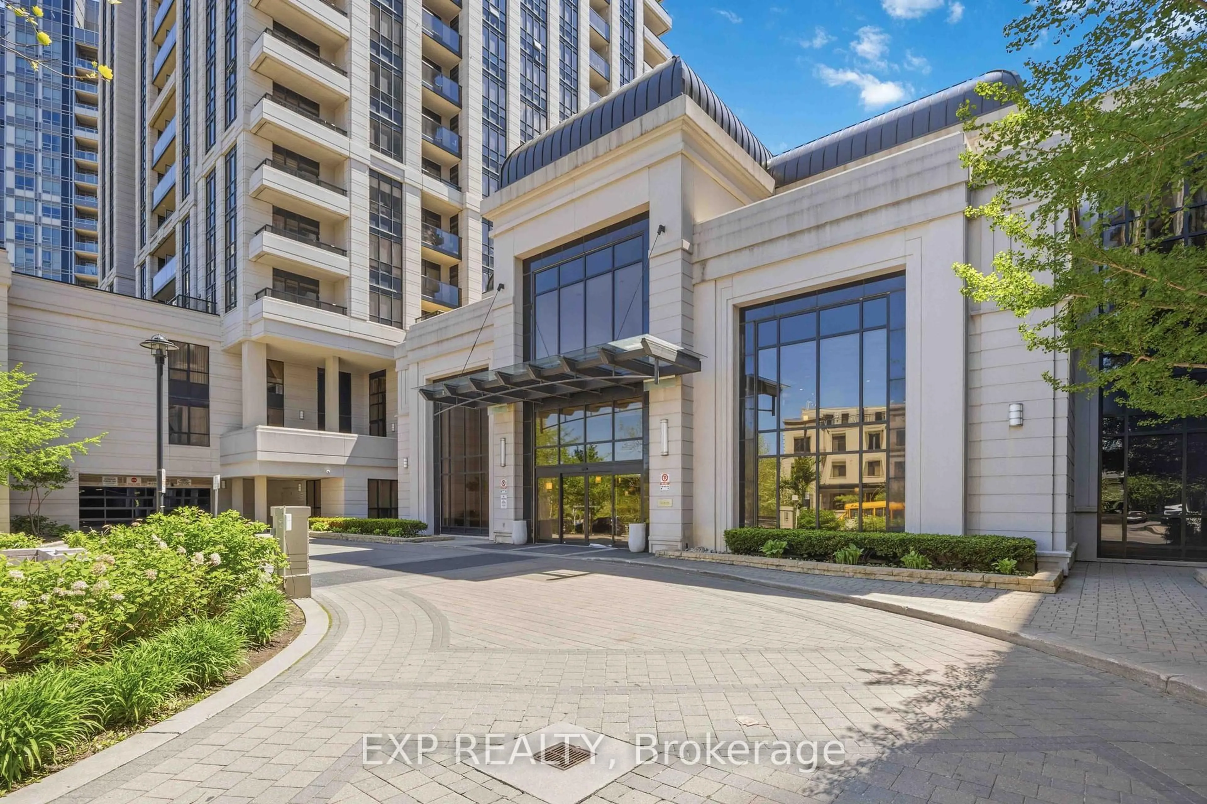 Indoor foyer for 100 Harrison Garden Blvd #606, Toronto Ontario M2N 0C2