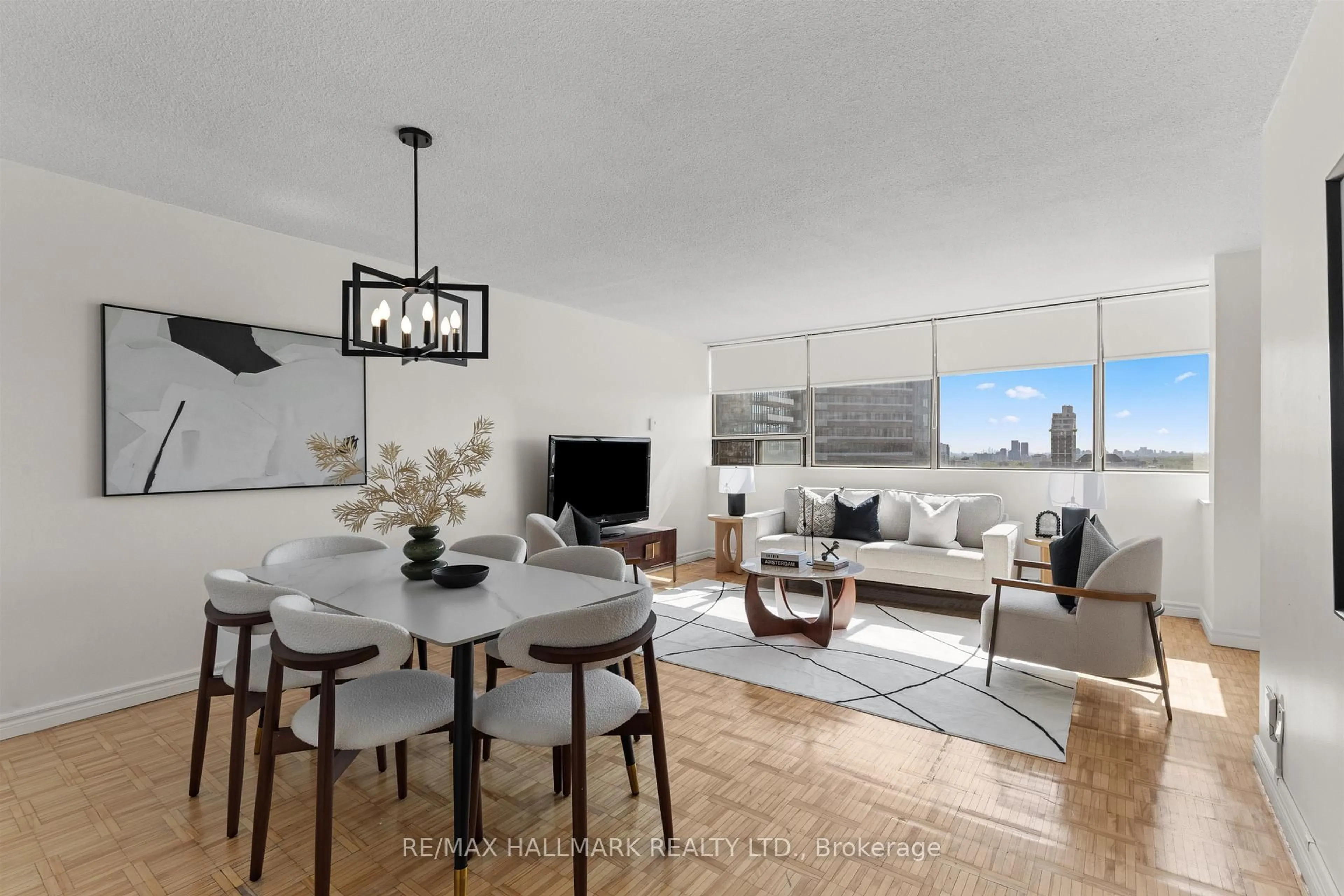 Living room with furniture, unknown for 914 Yonge St #1506, Toronto Ontario M4W 3C8