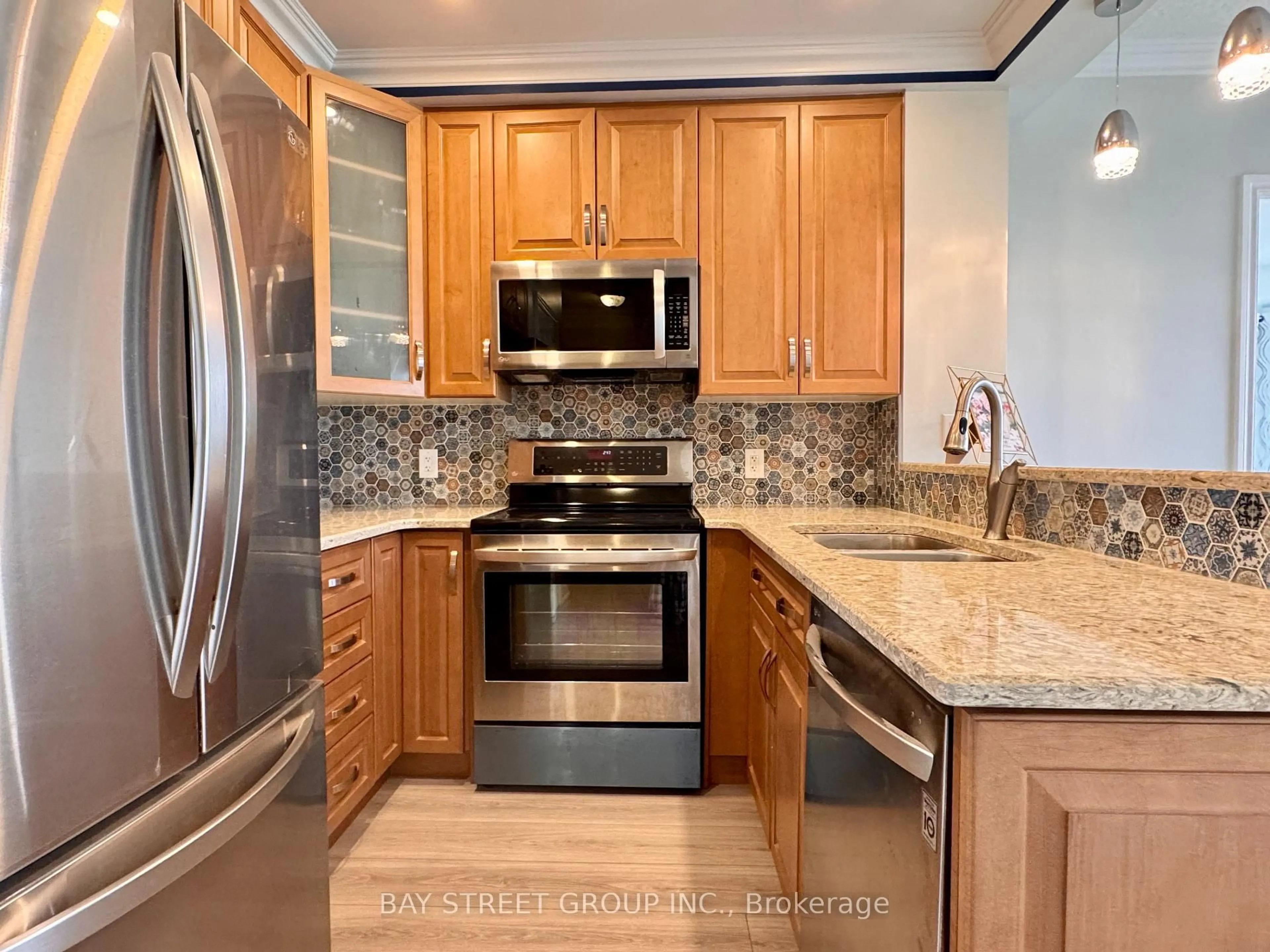 Contemporary kitchen, ceramic/tile floor for 133 Wynford Dr #1008, Toronto Ontario M3C 0J5