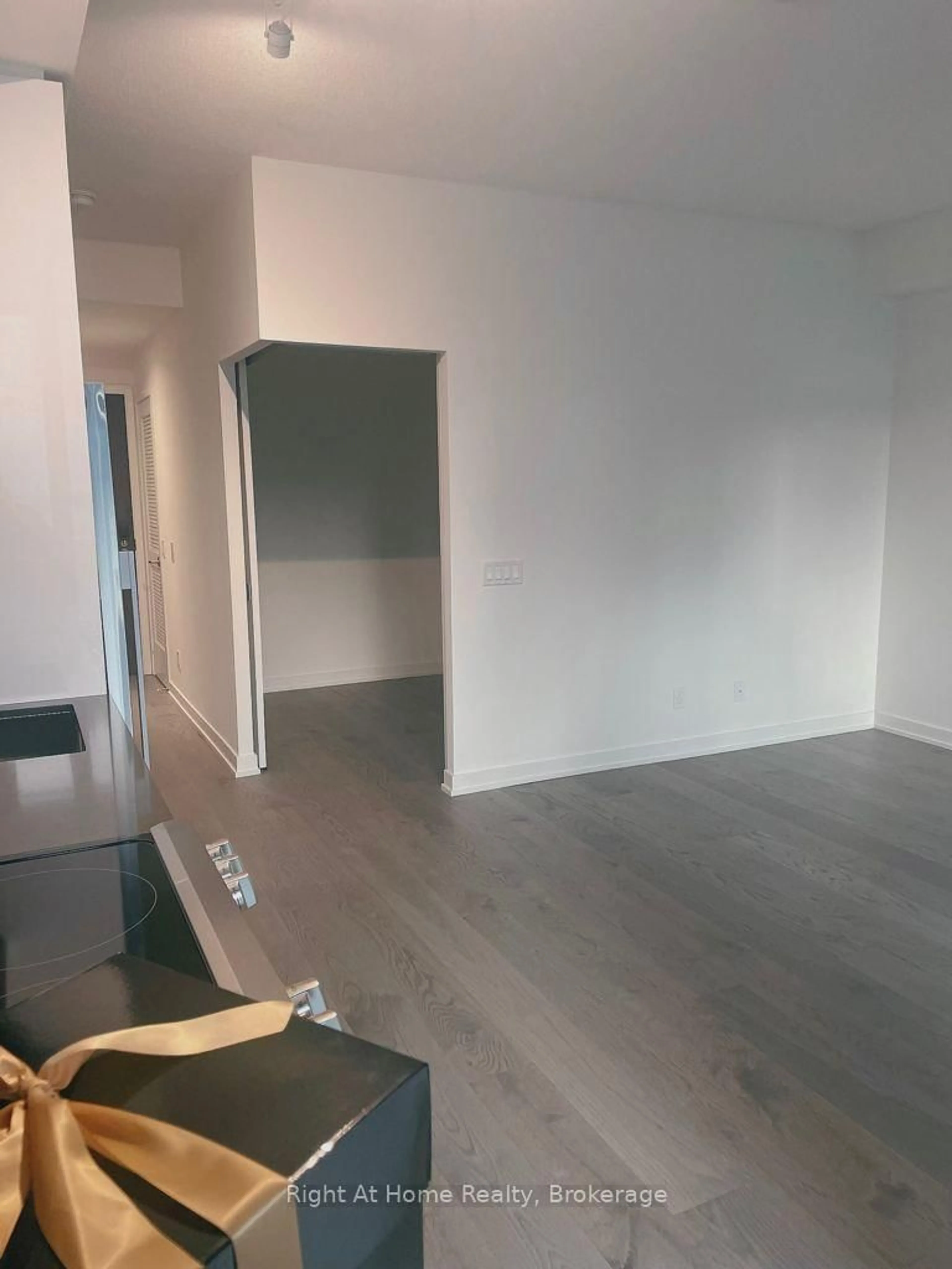 A pic of a room for 2606 25 Richmond St #6, Toronto Ontario M5C 0A6